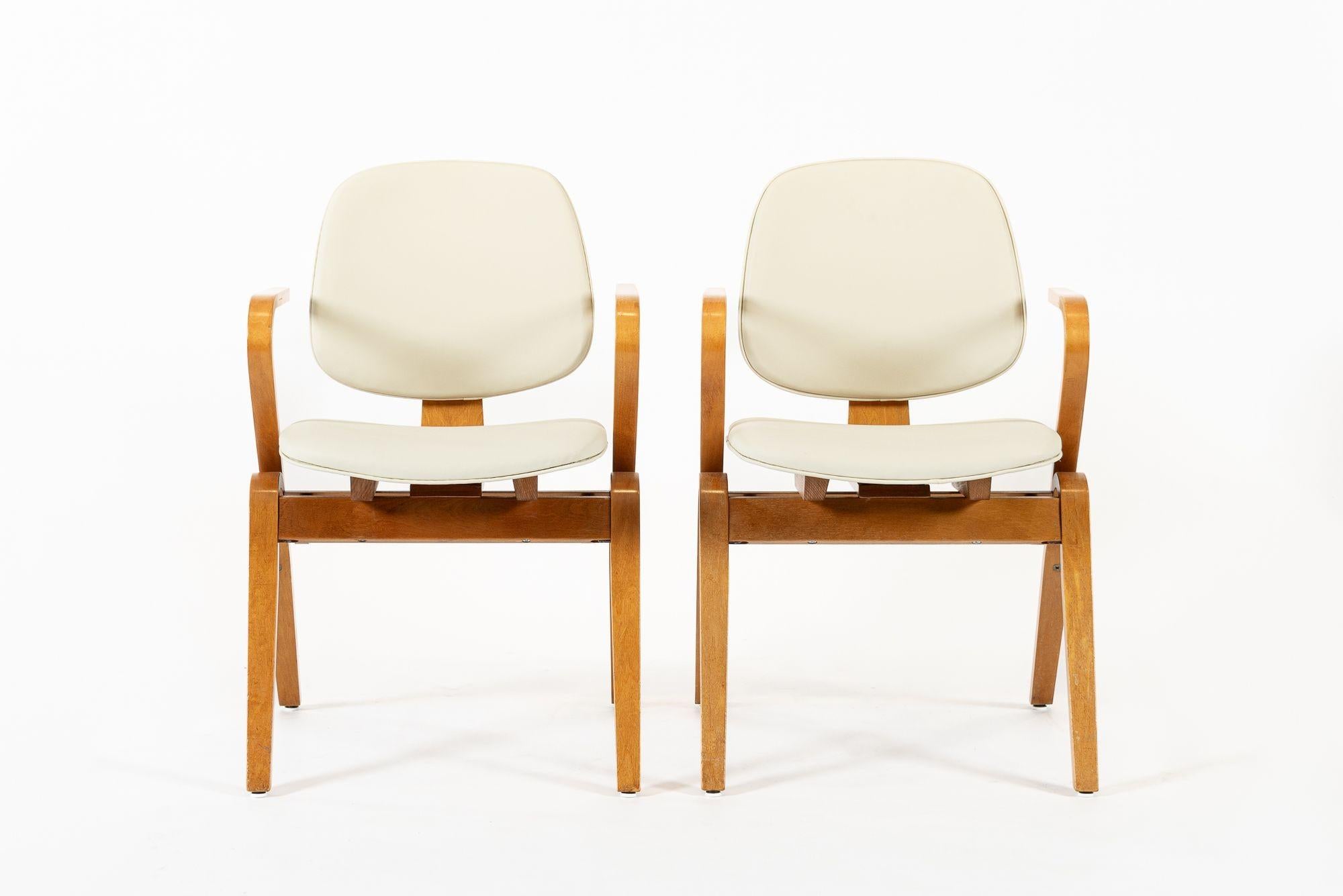 Americano Poltrone in compensato del Medioevo di Joe Atkinson per Thonet in vendita