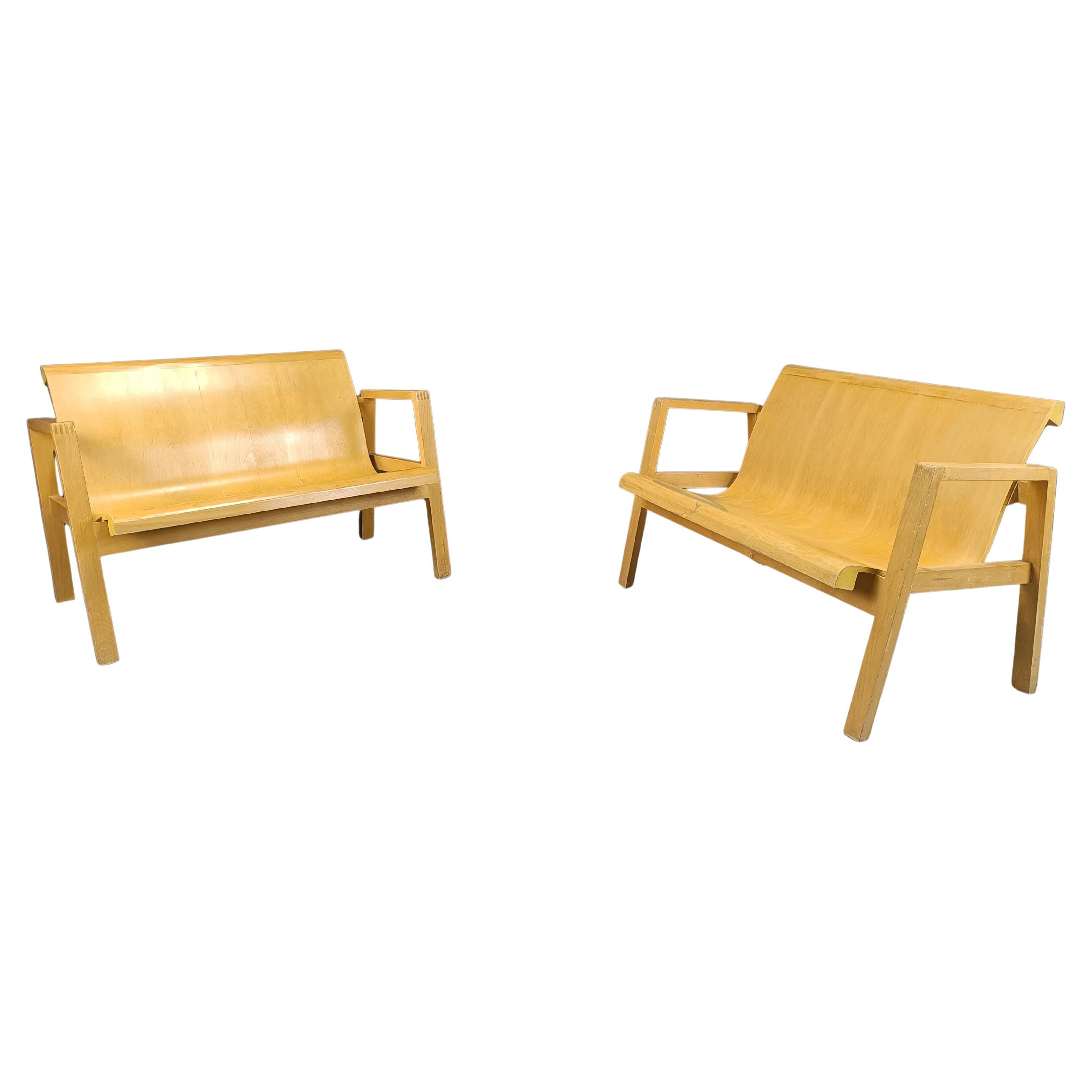 Sperrholzbänke aus der Mitte des Jahrhunderts in der Art von Alvar Aalto, 1960, 2er-Set im Angebot