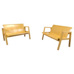 Bancs en contreplaqué du milieu du siècle dernier à la manière d'Alvar Aalto, 1960 - lot de 2