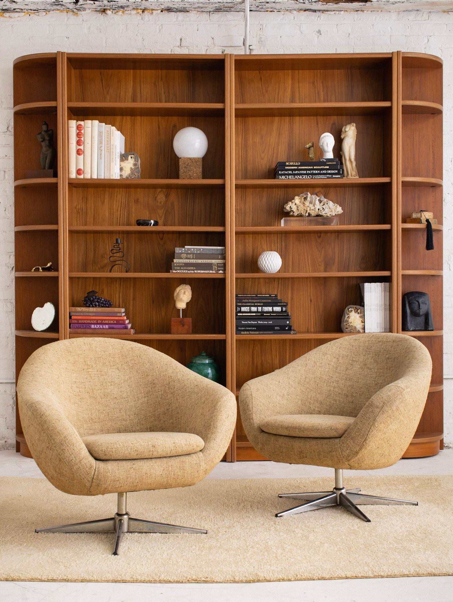 Mid Century Pod Chair by Burris Industries 8
