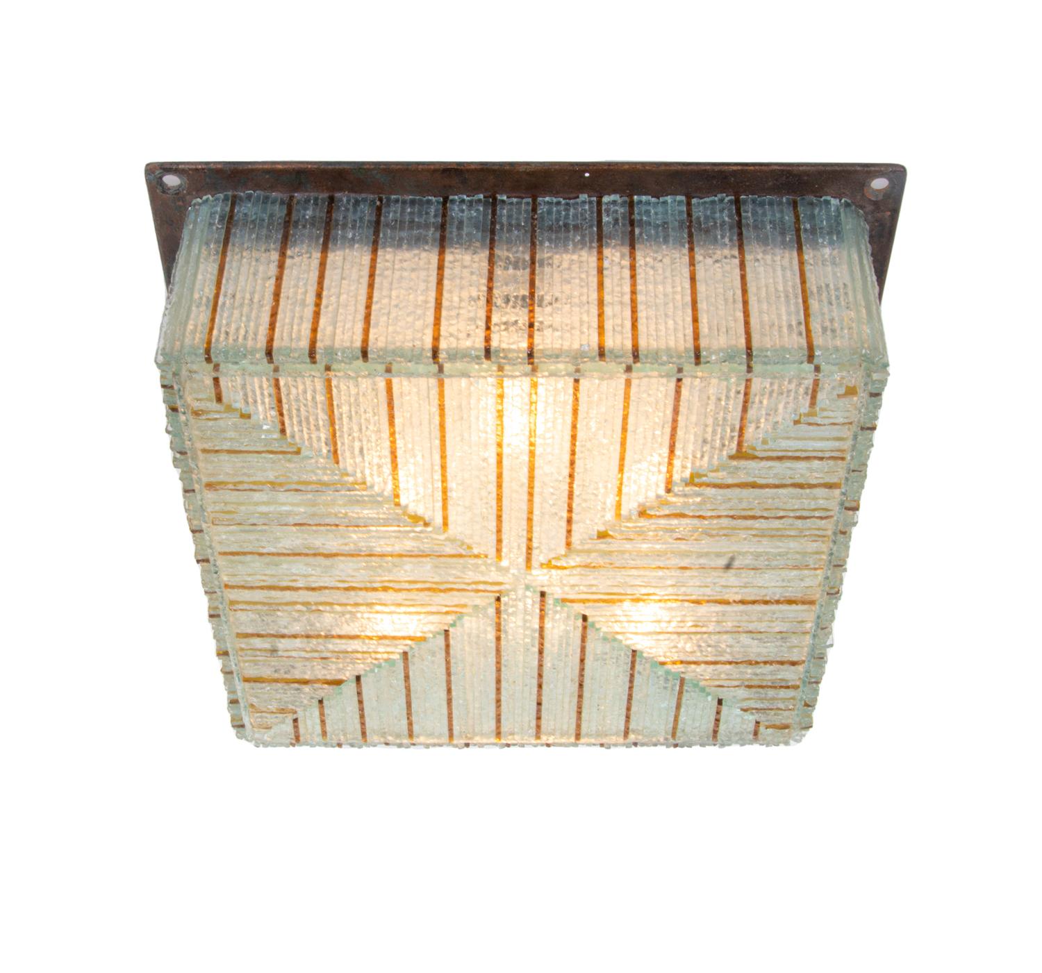 1960s Italia Siglo Medio Poliarte Brutalista Flush Mount Cristal de Murano y Bronce Moderno de mediados de siglo en venta