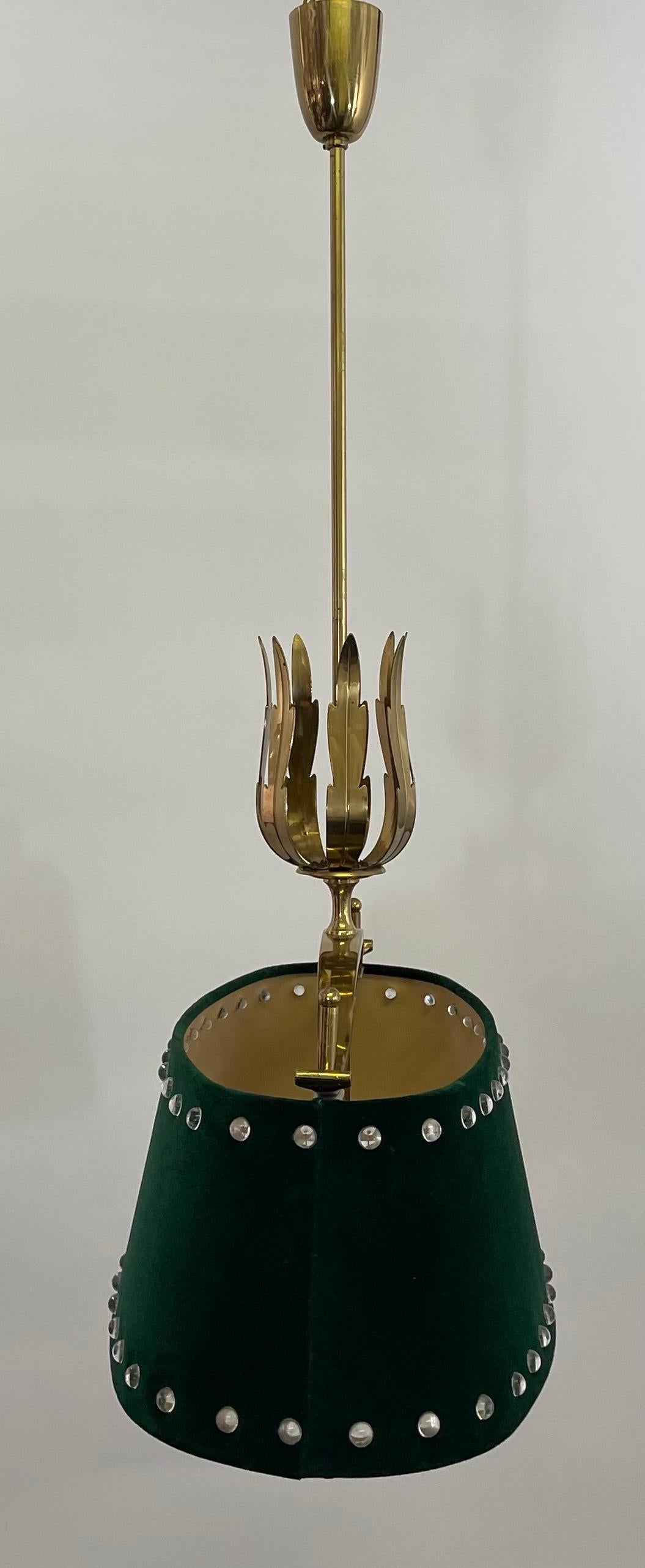 Mid-Century Polished Brass and Green Felt Pendant Light, circa 1950s In Excellent Condition For Sale In Wiesbaden, Hessen