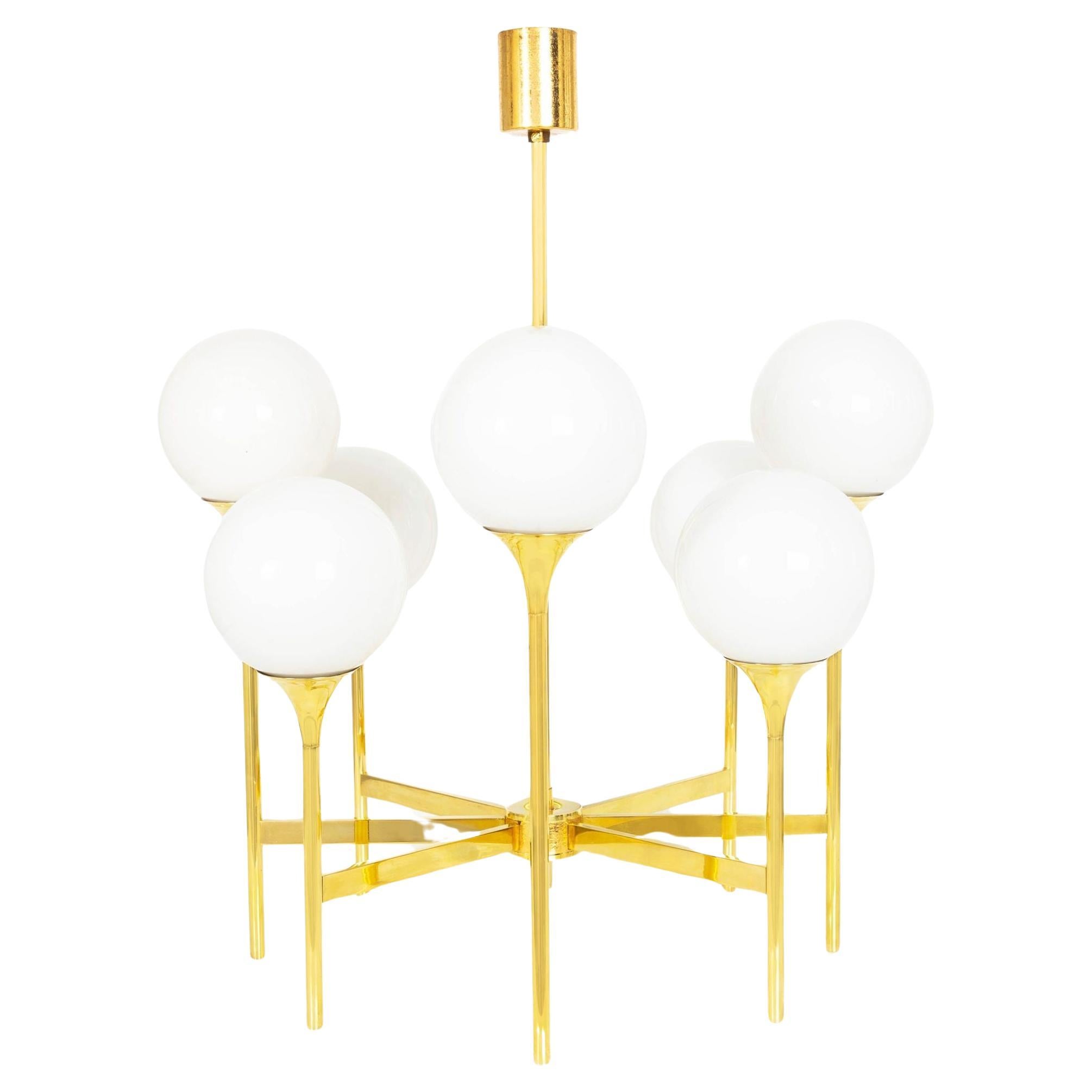 Mid-Century Polished Brass Eight-Light Chandelier by Gaetano Sciolari ca. 1970s For Sale