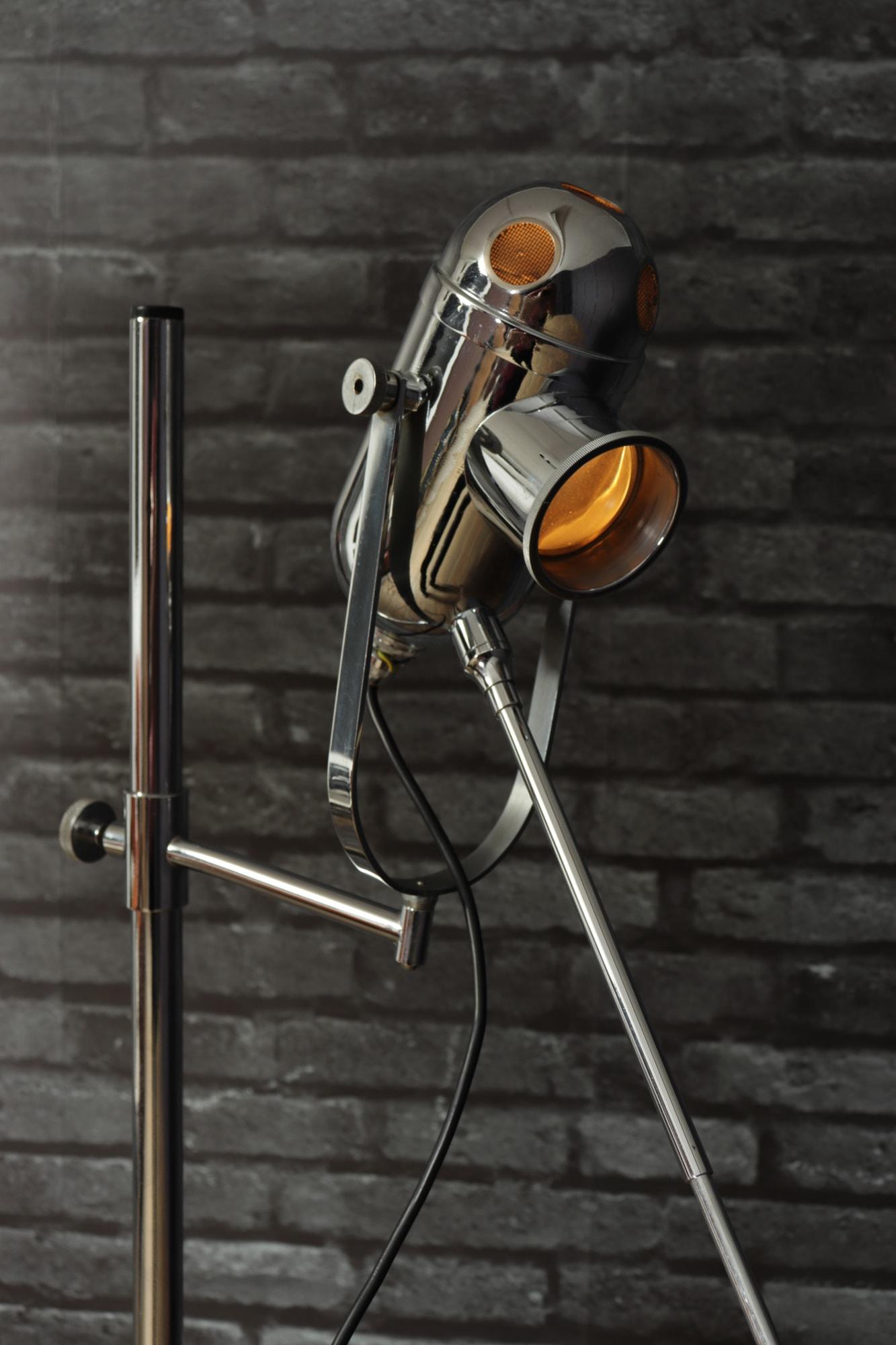 Mid Century Polished Bulls Eye lamp 4