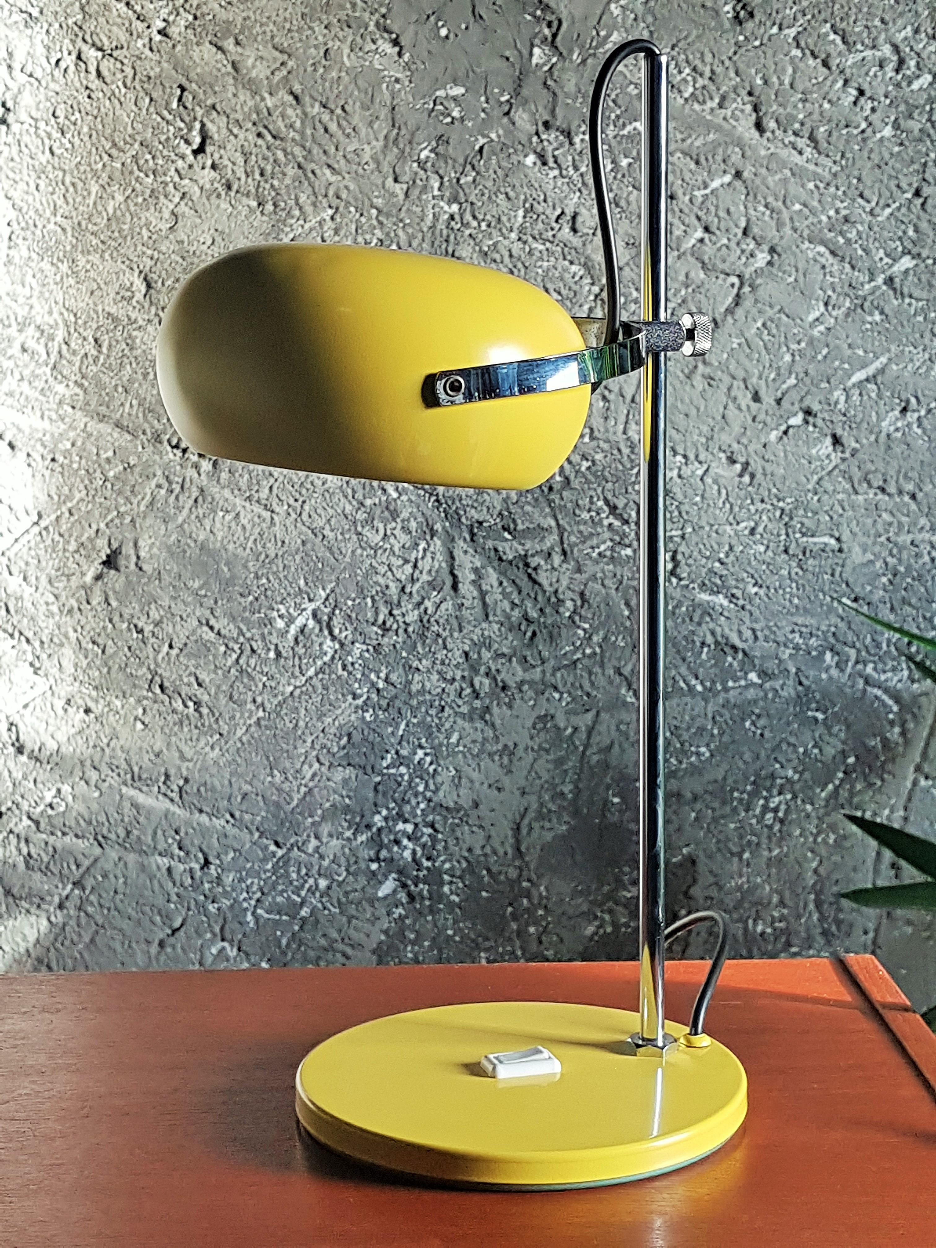 Mid-Century Pop Art Desk Table Lamp, Italy 1970 For Sale 4
