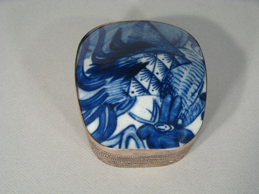 Mid-Century Porcelain and Metal Box with Rooster Motif -1Y36 4