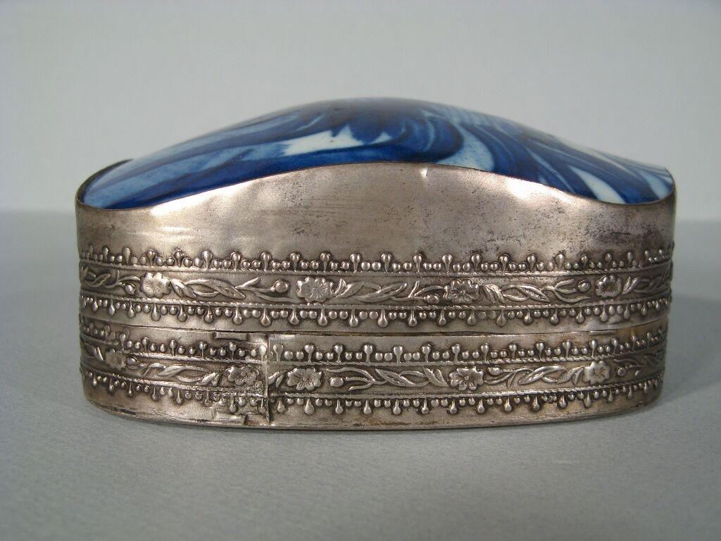 Mid-Century Porcelain and Metal Box with Rooster Motif -1Y36 1