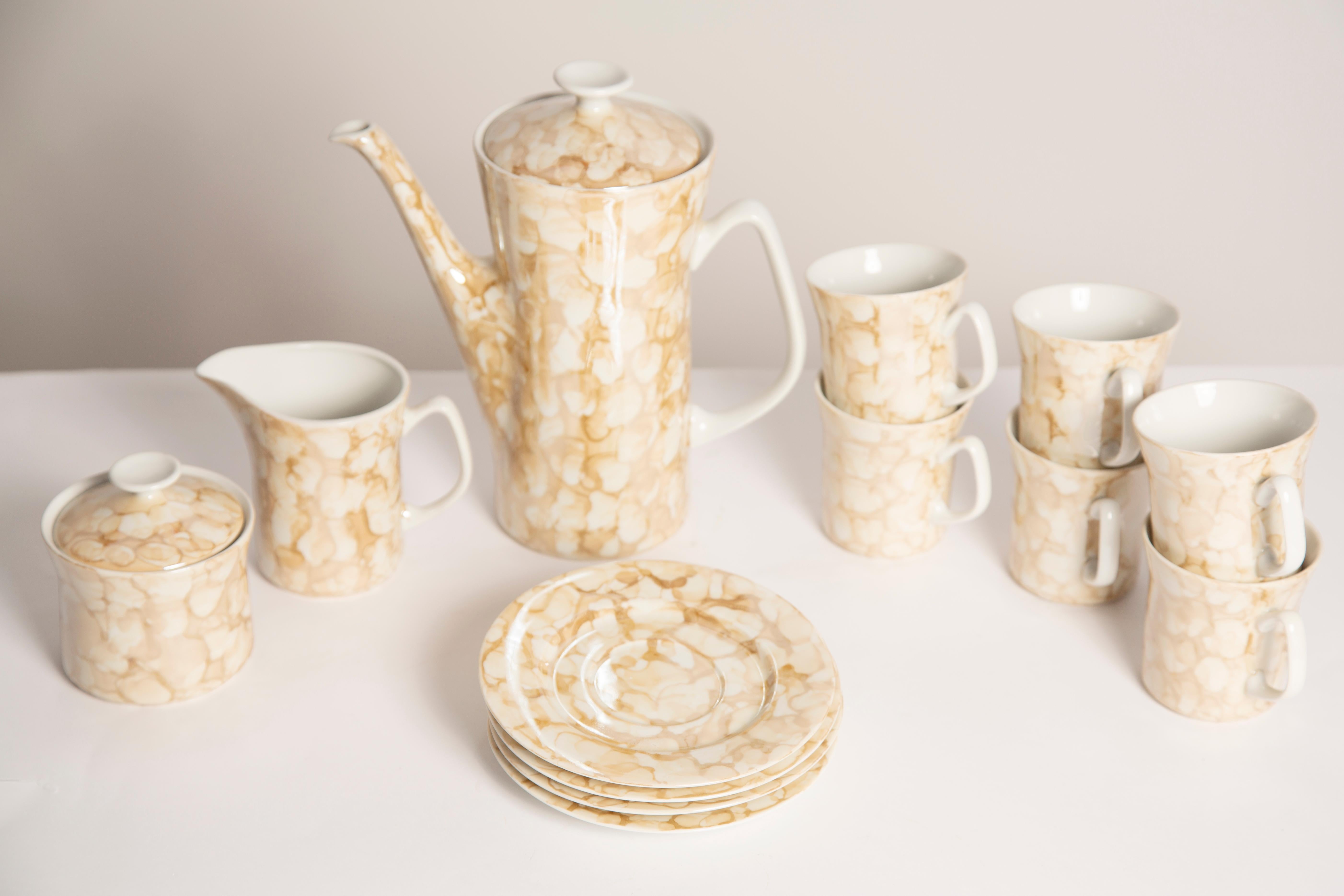 Midcentury Porcelain Beige Marble Tea Coffee Service Jug and Cups, Poland, 1960 For Sale 1