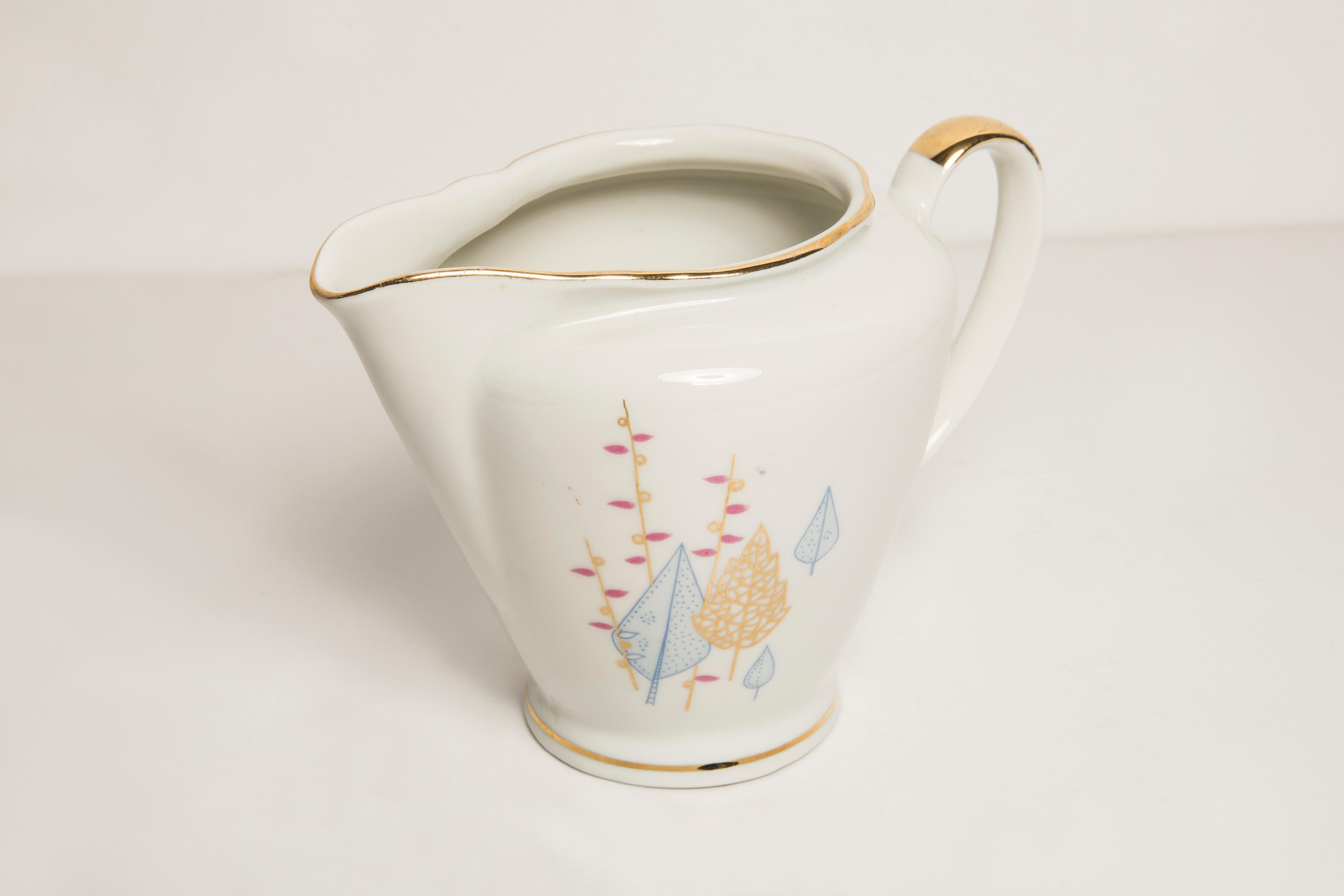 Jarra lechera de porcelana de mediados de siglo, Europa, años 60 siglo XX en venta