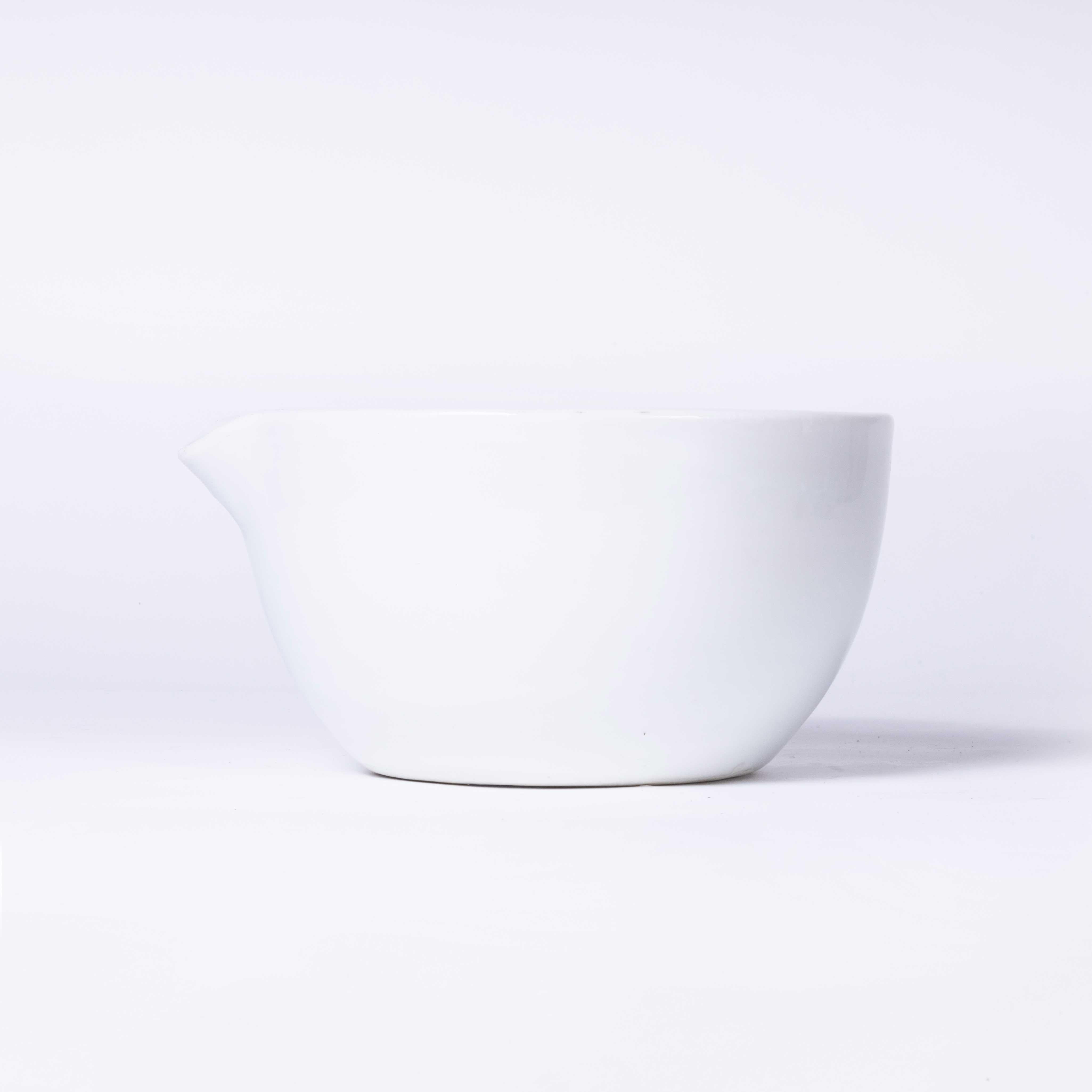 Ceco Mid Century Porcelain Crucible Laboratory Bowl in vendita