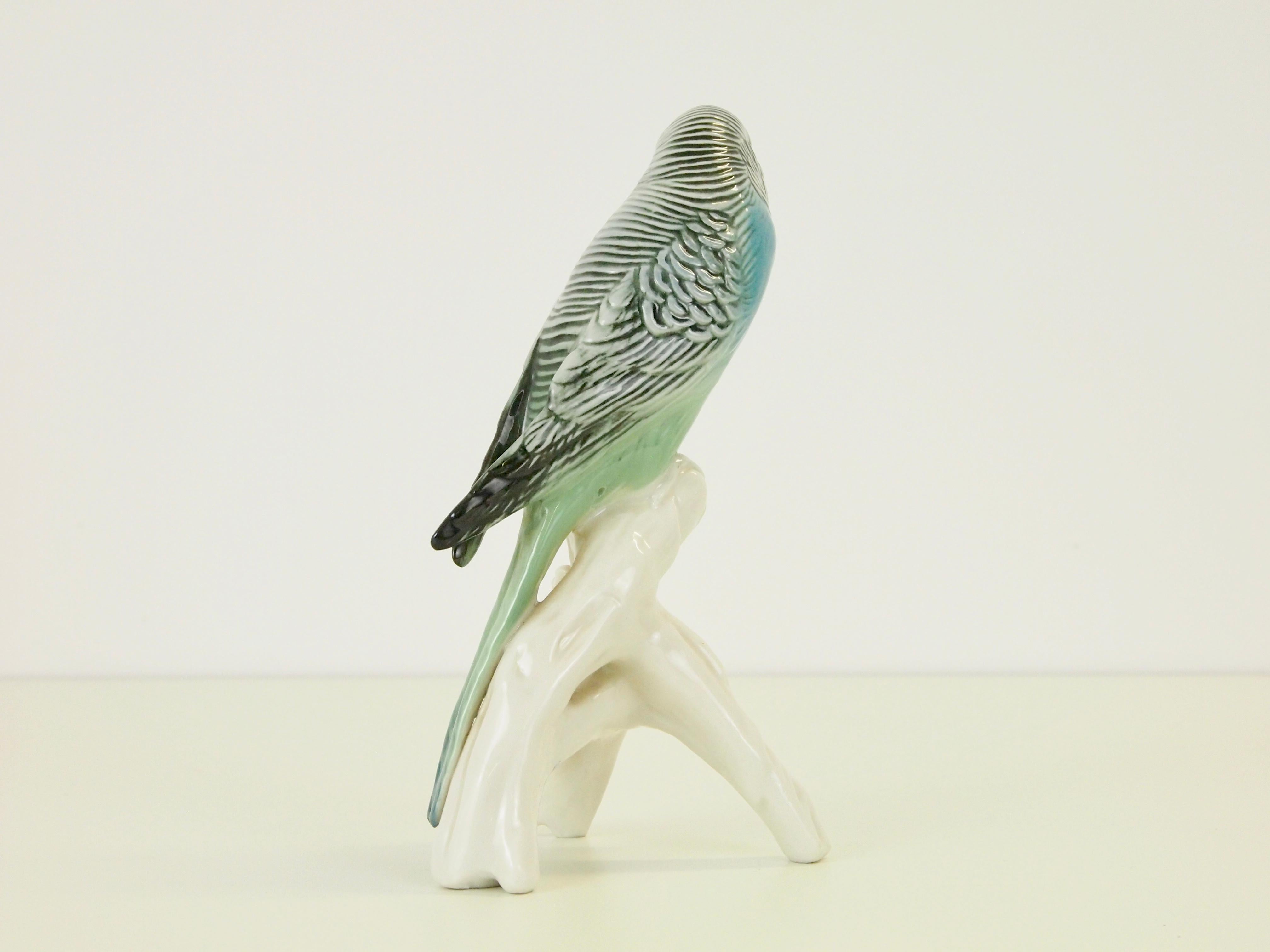 Midcentury Porcelain Figurine Depicting a Parrot by Porzellanfabrik Karl Ens For Sale 2