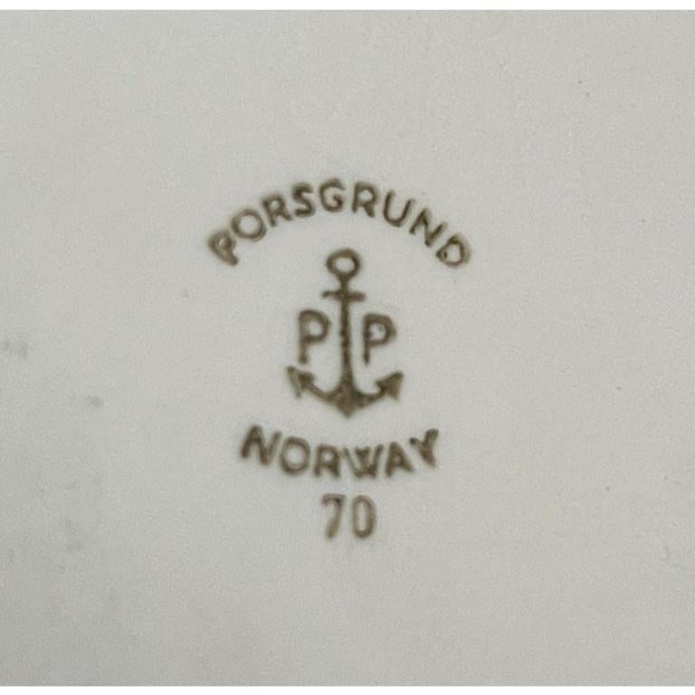 Assiette murale en porcelaine du milieu du siècle dernier de Porsgrund, Norvège, années 1960 en vente 2