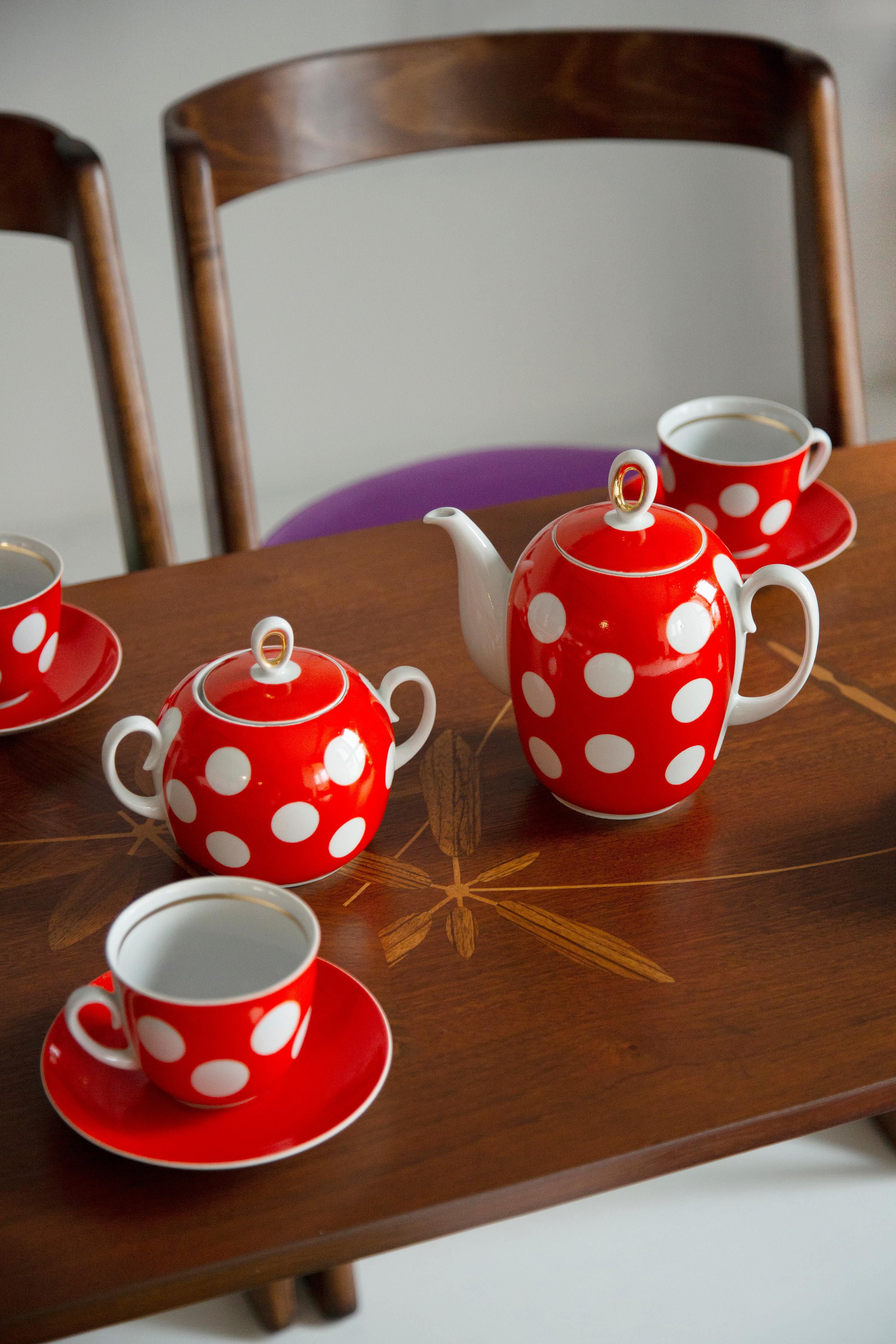 Midcentury Porcelain Red Dots Tea Coffee Service Jug and Cups, Poland, 1960 For Sale 1