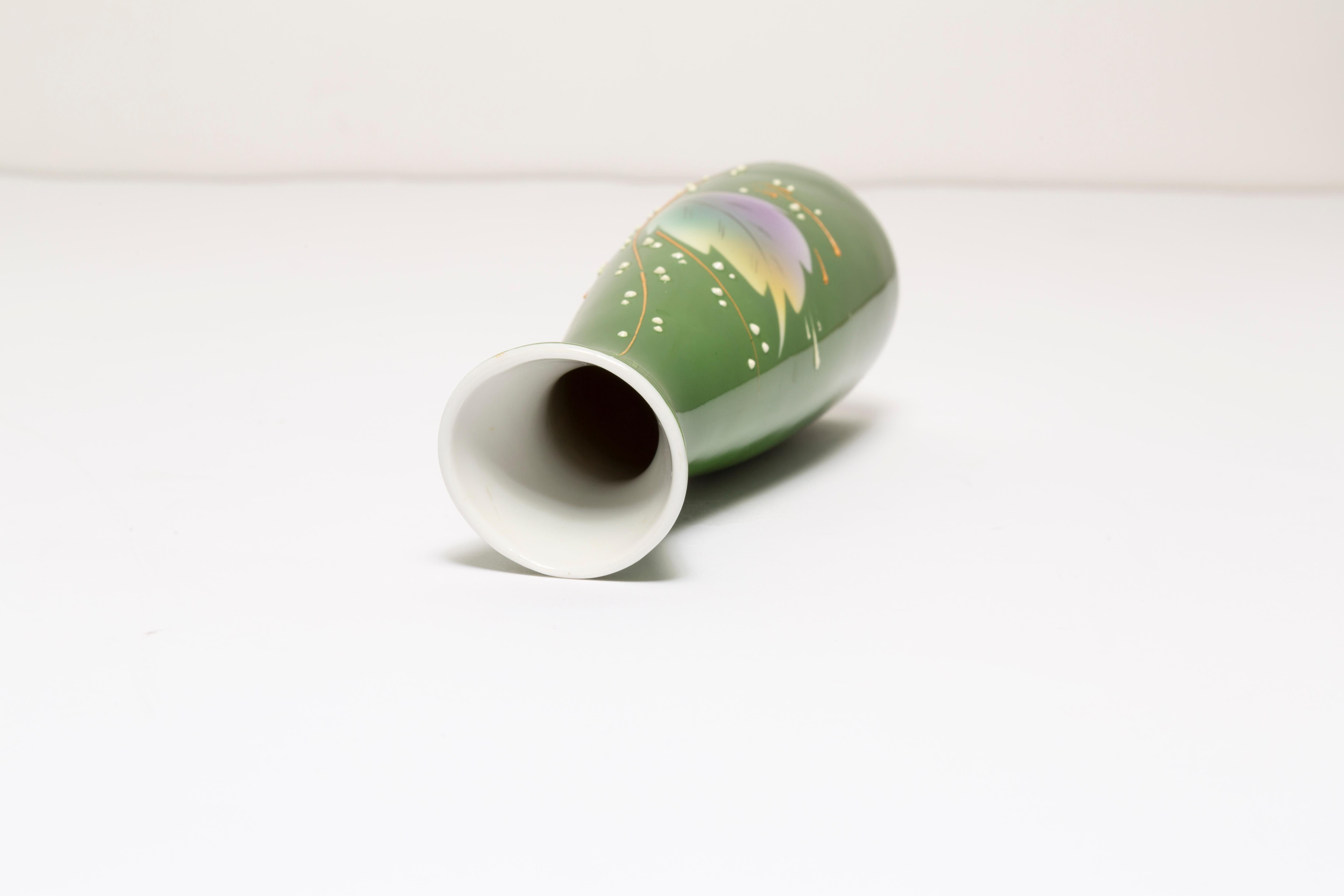 Midcentury Porcelain Small Green Vase, Hand Painted, Europe, 1960s For Sale 2