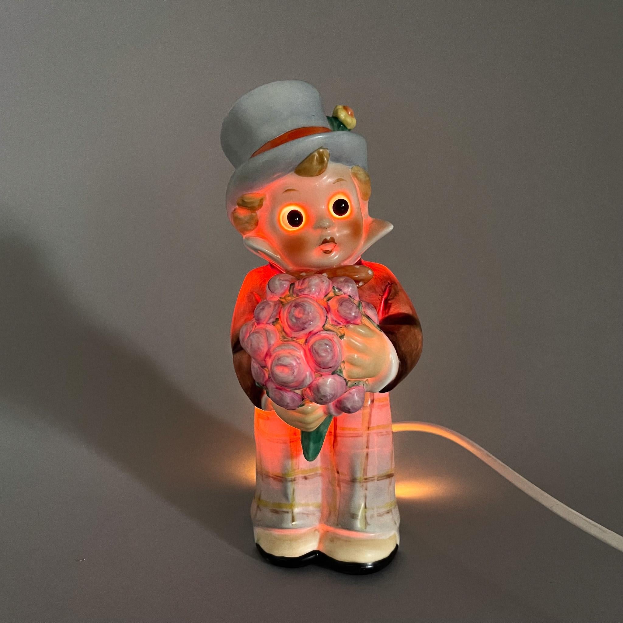Lámpara de mesa de porcelana de mediados de siglo de Goebel, Alemania, años 60 en venta 1