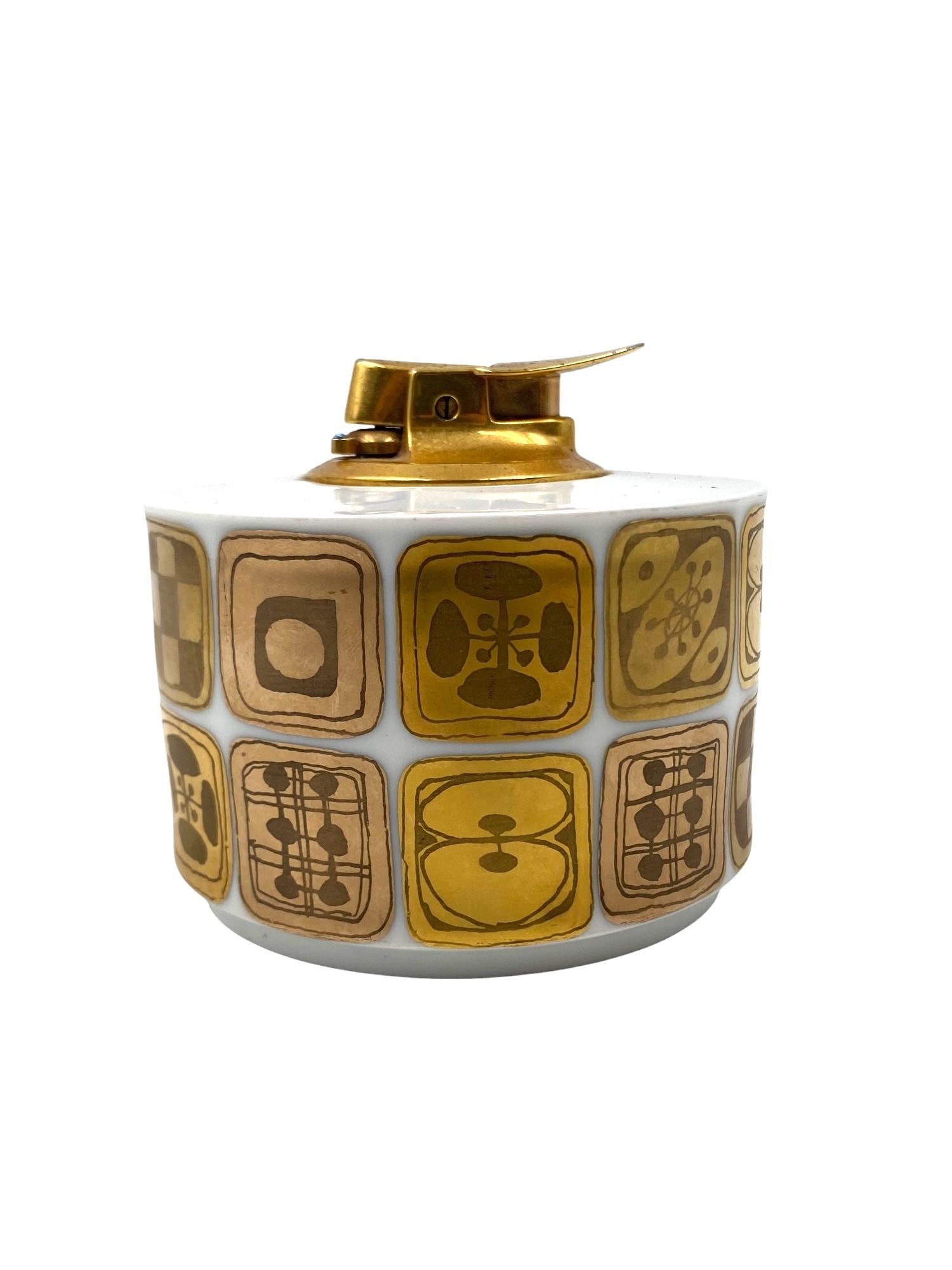 Mid-century porcelain table lighter, Bjorn Wiinblad for Rosenthal, 1970s For Sale 1