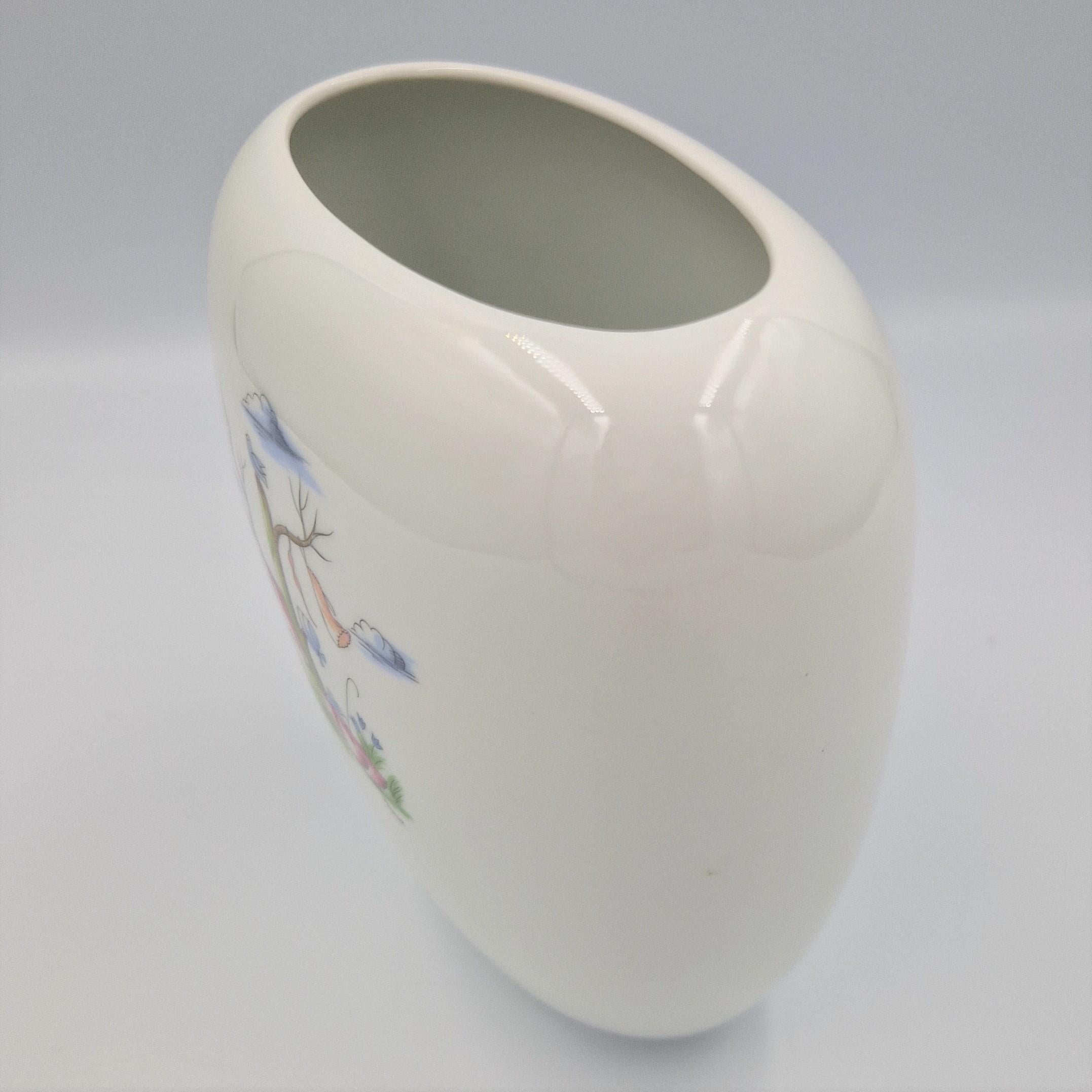 Mid-Century Modern MId Century porcelain vase by Raymon Peynet for Rosenthal. 1950 - 1959 For Sale