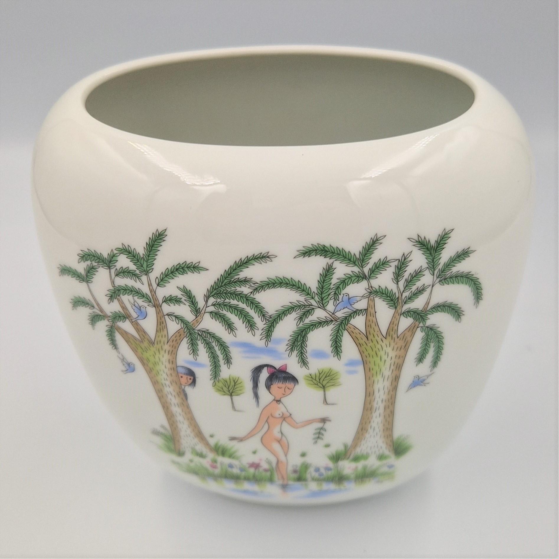 Milieu du XXe siècle Vase en porcelaine mi-siècle par Raymon Peynet pour Rosenthal, 1950 - 1959 en vente