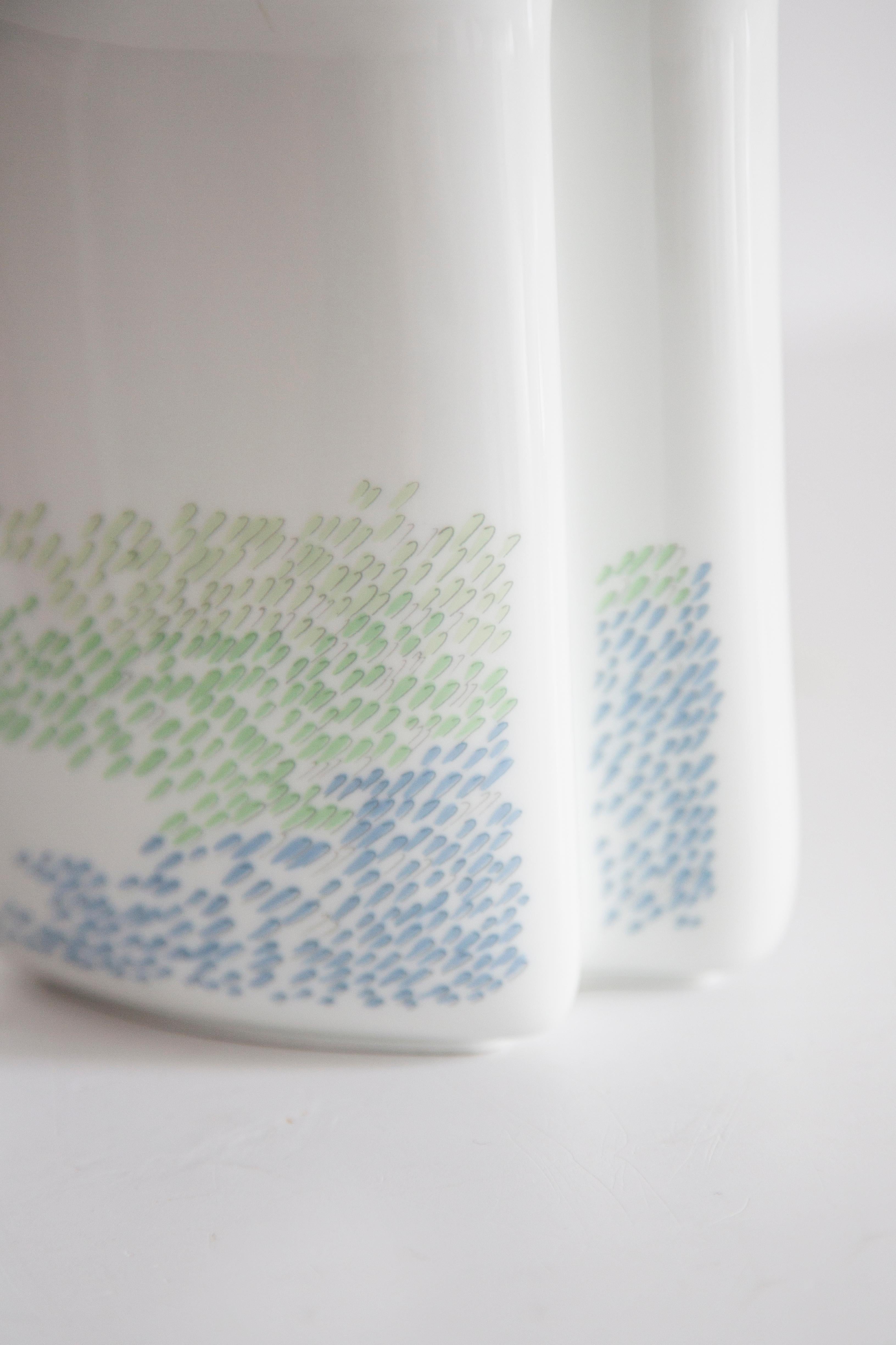Vase blanc du milieu du siècle, peint à la main, Thomas, Allemagne, années 1960 en vente 4