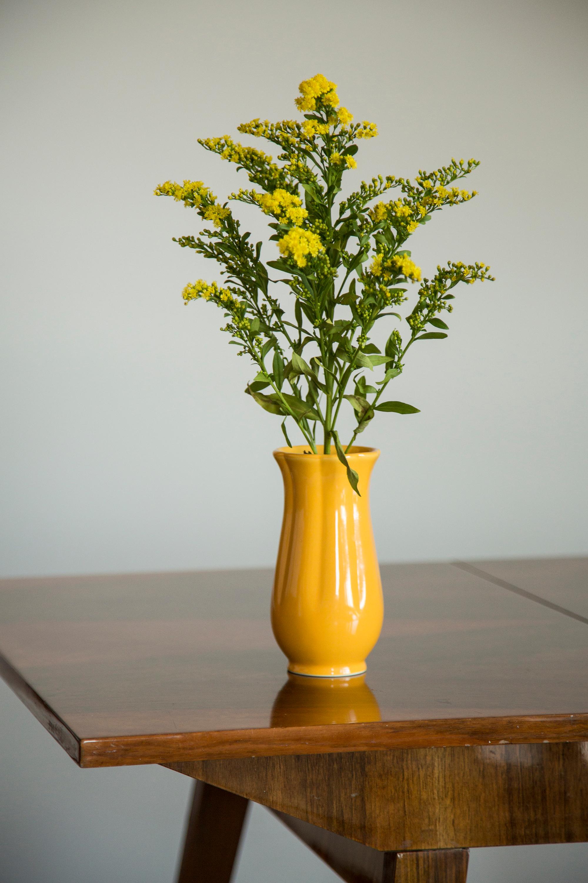 Midcentury Porcelain Yellow Mini Vase, Europe, 1960s In Good Condition For Sale In 05-080 Hornowek, PL