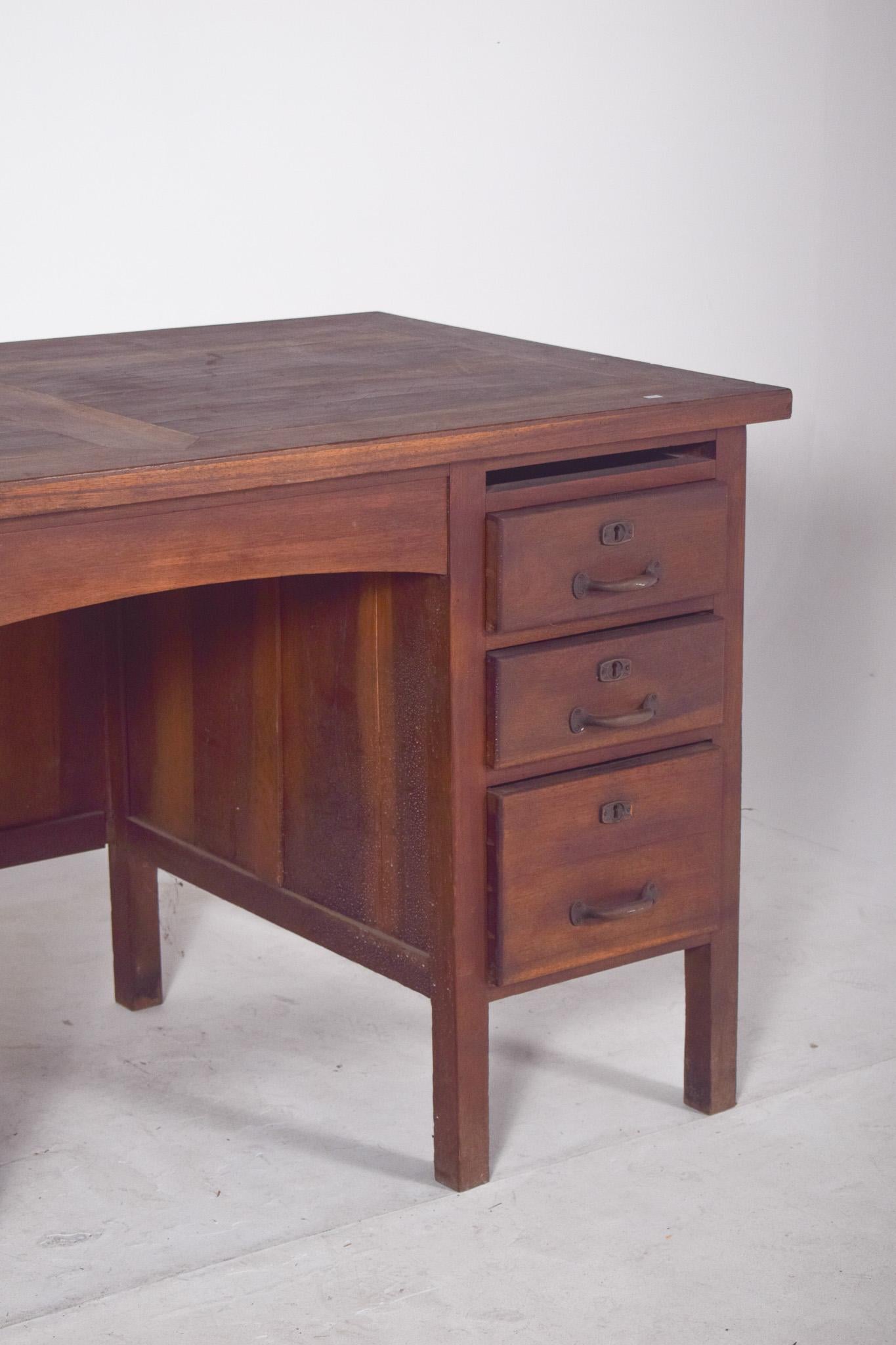 Mid-Century moderno Scrivania Olaio portoghese di metà secolo in vendita