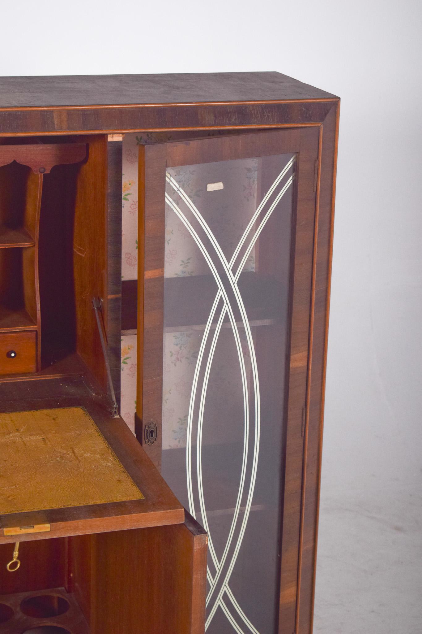 Portugiesischer Palisander-Vitrinenschrank aus der Mitte des Jahrhunderts im Angebot 5