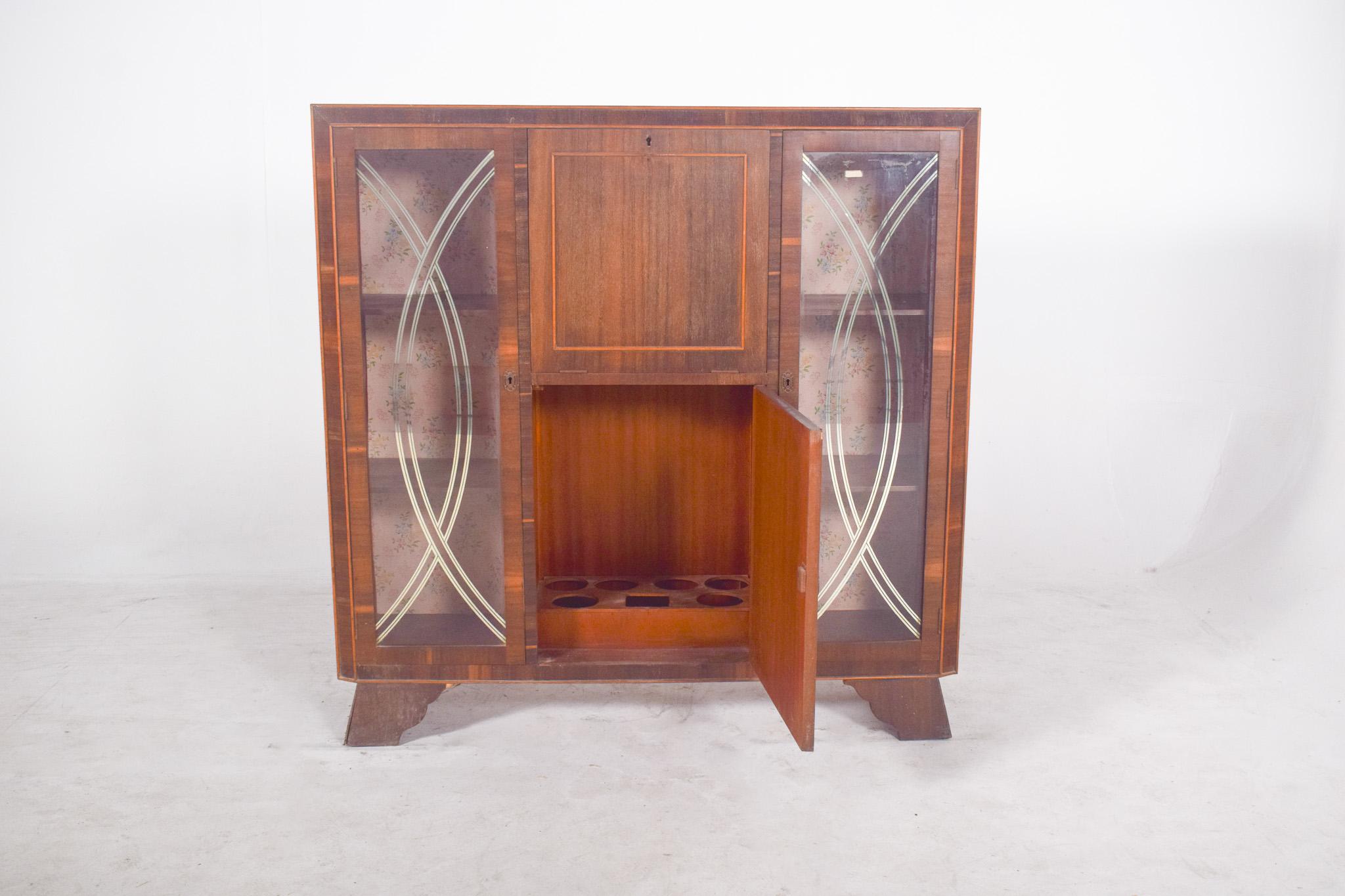 Portugiesischer Palisander-Vitrinenschrank aus der Mitte des Jahrhunderts (Glas) im Angebot