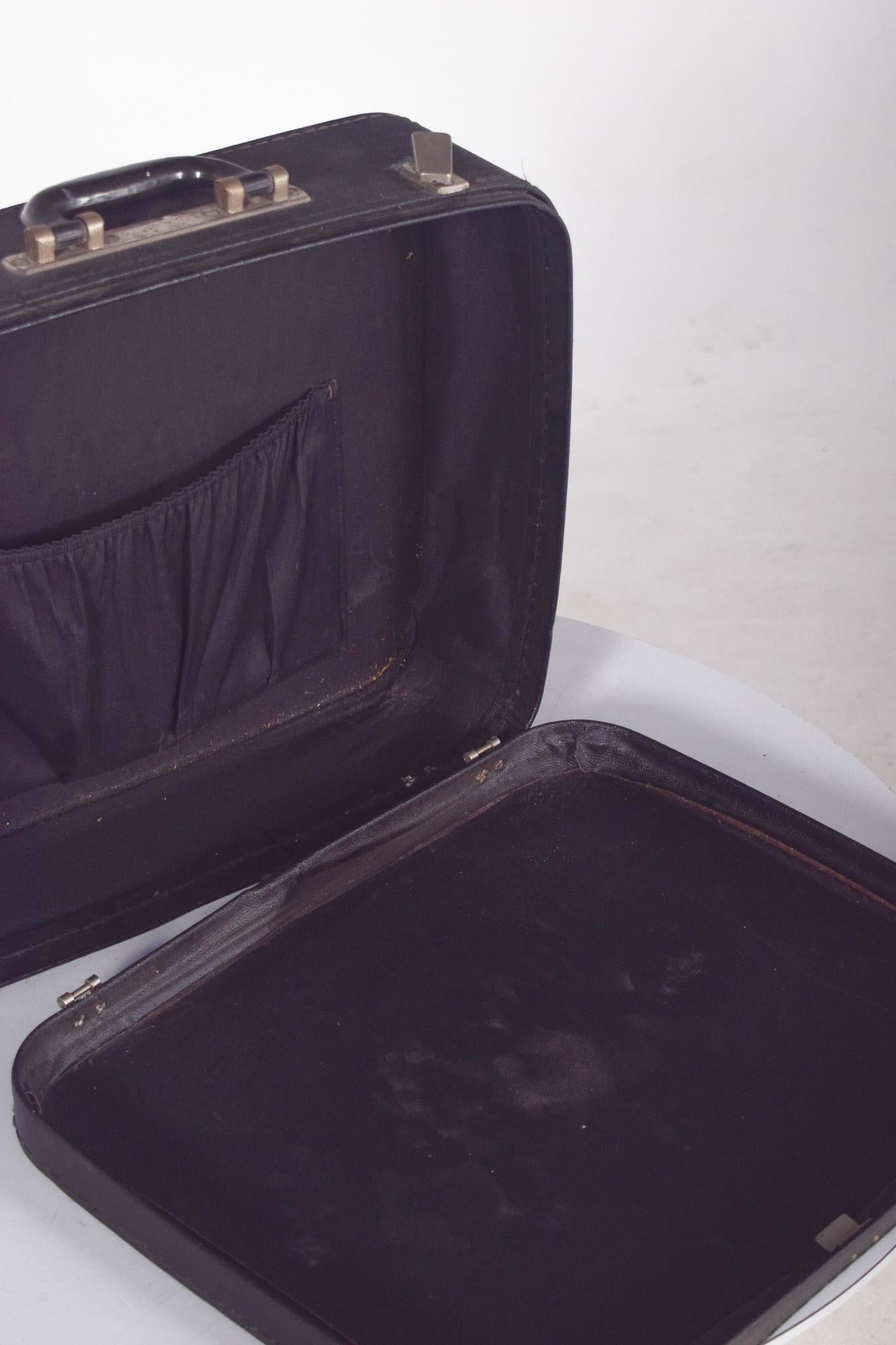 Synthétique Valise portugaise du milieu du siècle en vente