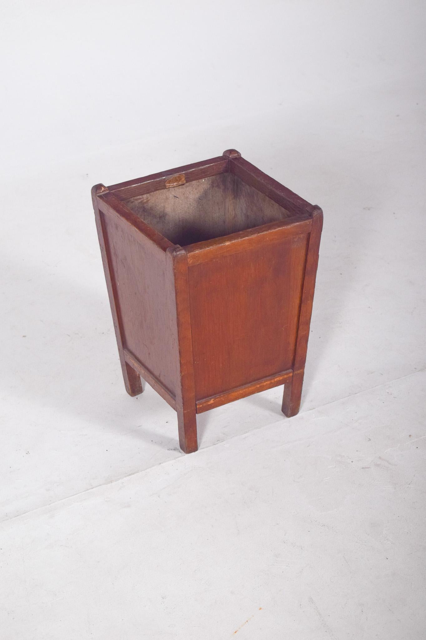 Mid-Century moderno Can di legno portoghese di metà secolo in vendita