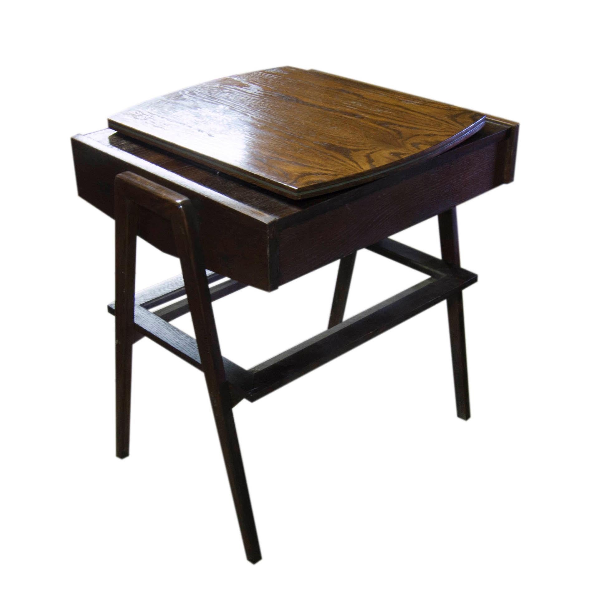 Mid-Century Modern Midcentury Positing Side Table, Europe For Sale