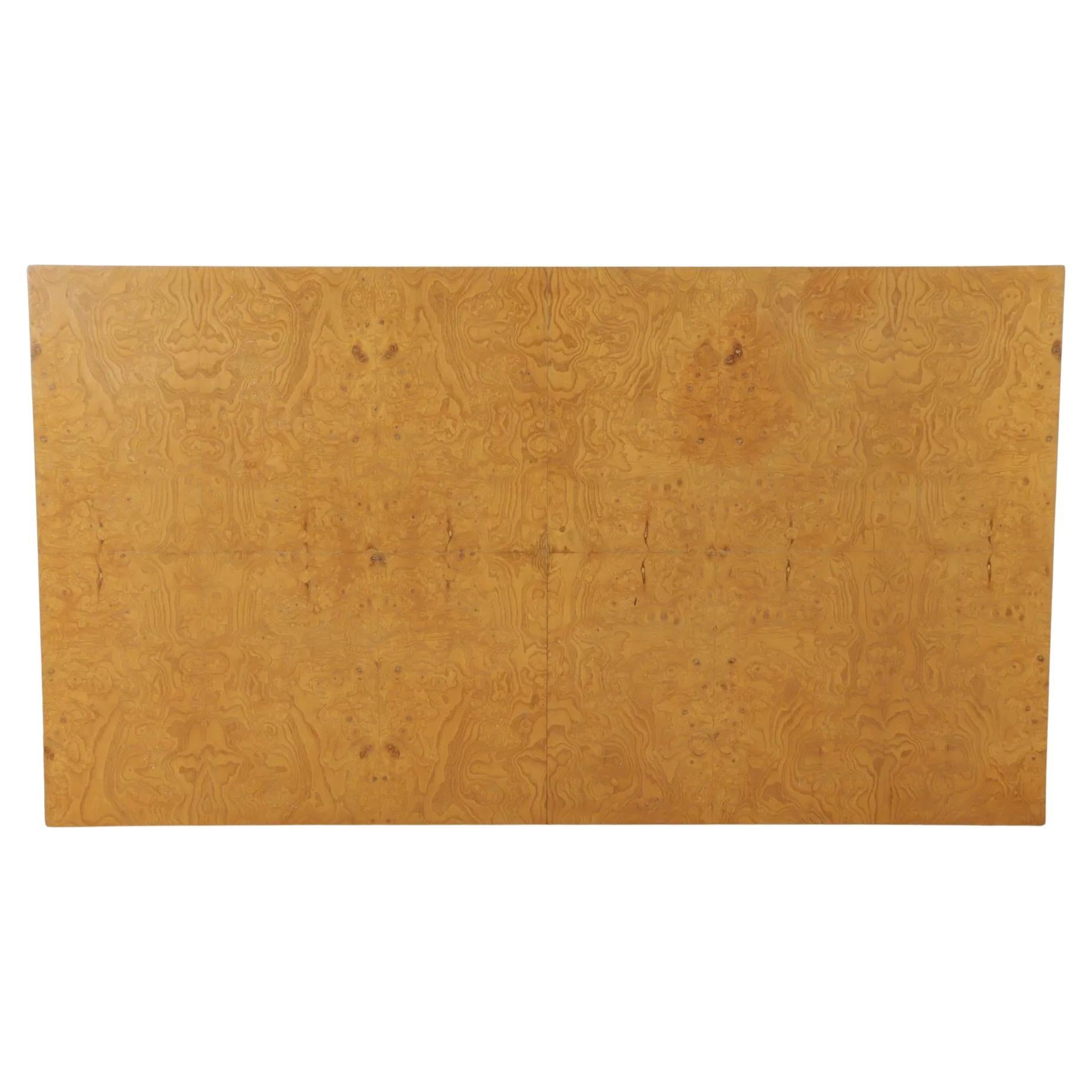 Mesa de comedor postmoderna de mediados de siglo en burl rubio con patas cromadas y 3 hojas en Bueno estado para la venta en Brooklyn, NY