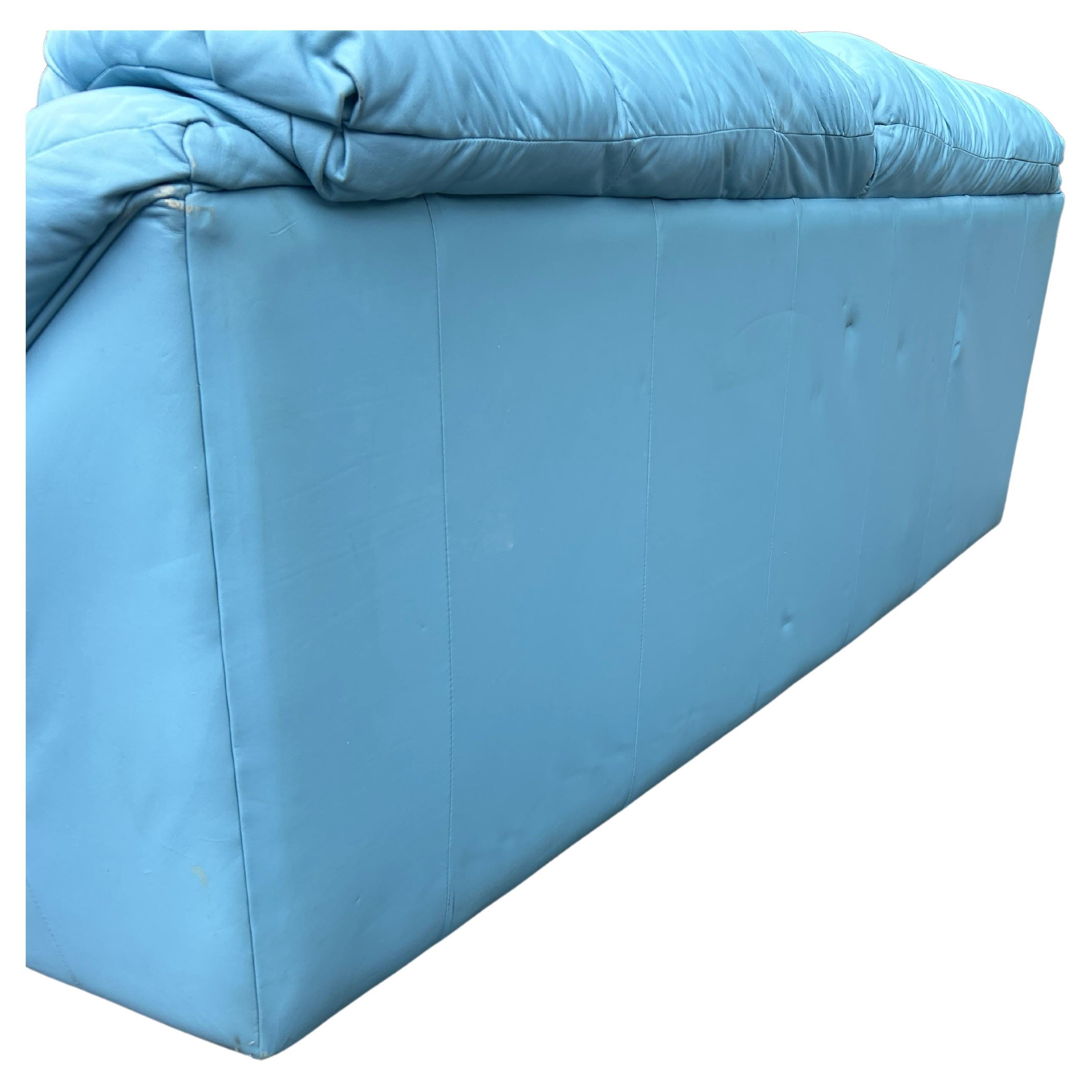 Mid century Post Modern Blue Leather Puffy cloud Sofa In Good Condition In BROOKLYN, NY