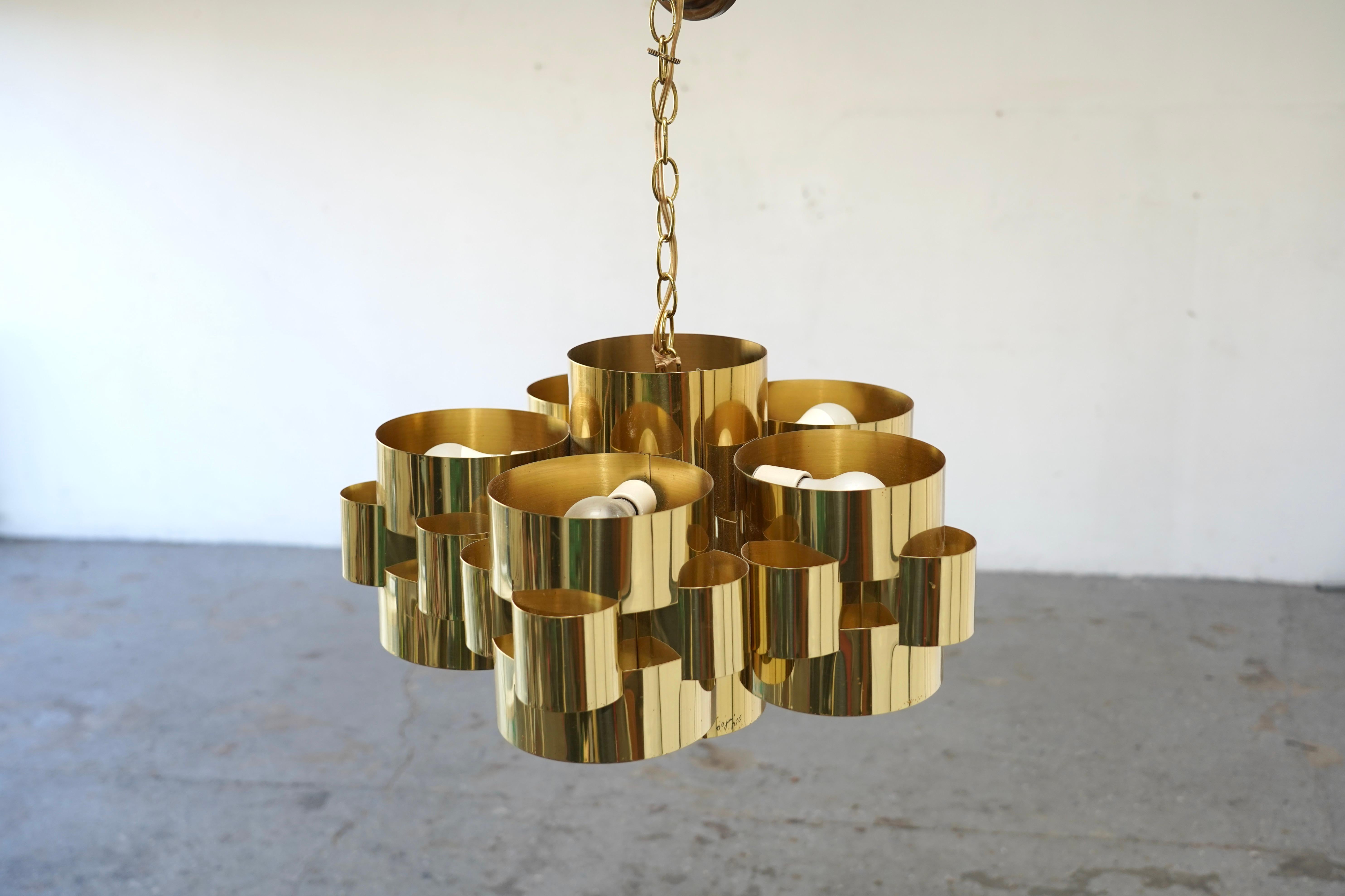 Mid-Century Post / Modern Brass Cloud Large Chandelier by C. Jere, Signed In Good Condition For Sale In Las Vegas, NV