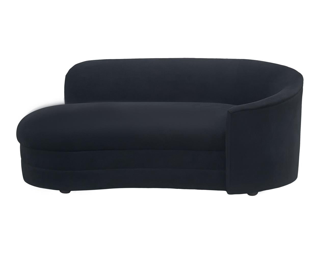 Mid-Century Modern Fauteuil de salon ou fauteuil d'amour incurvé post-moderne du milieu du siècle dernier en velours noir en vente