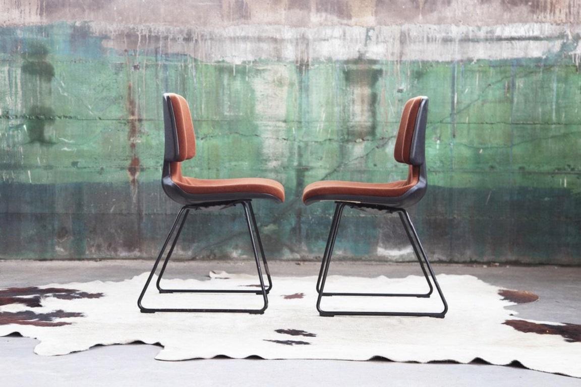 Midcentury Post Modern Herman Miller Brown Wool Eames Dining Chair, 1970s For Sale 1