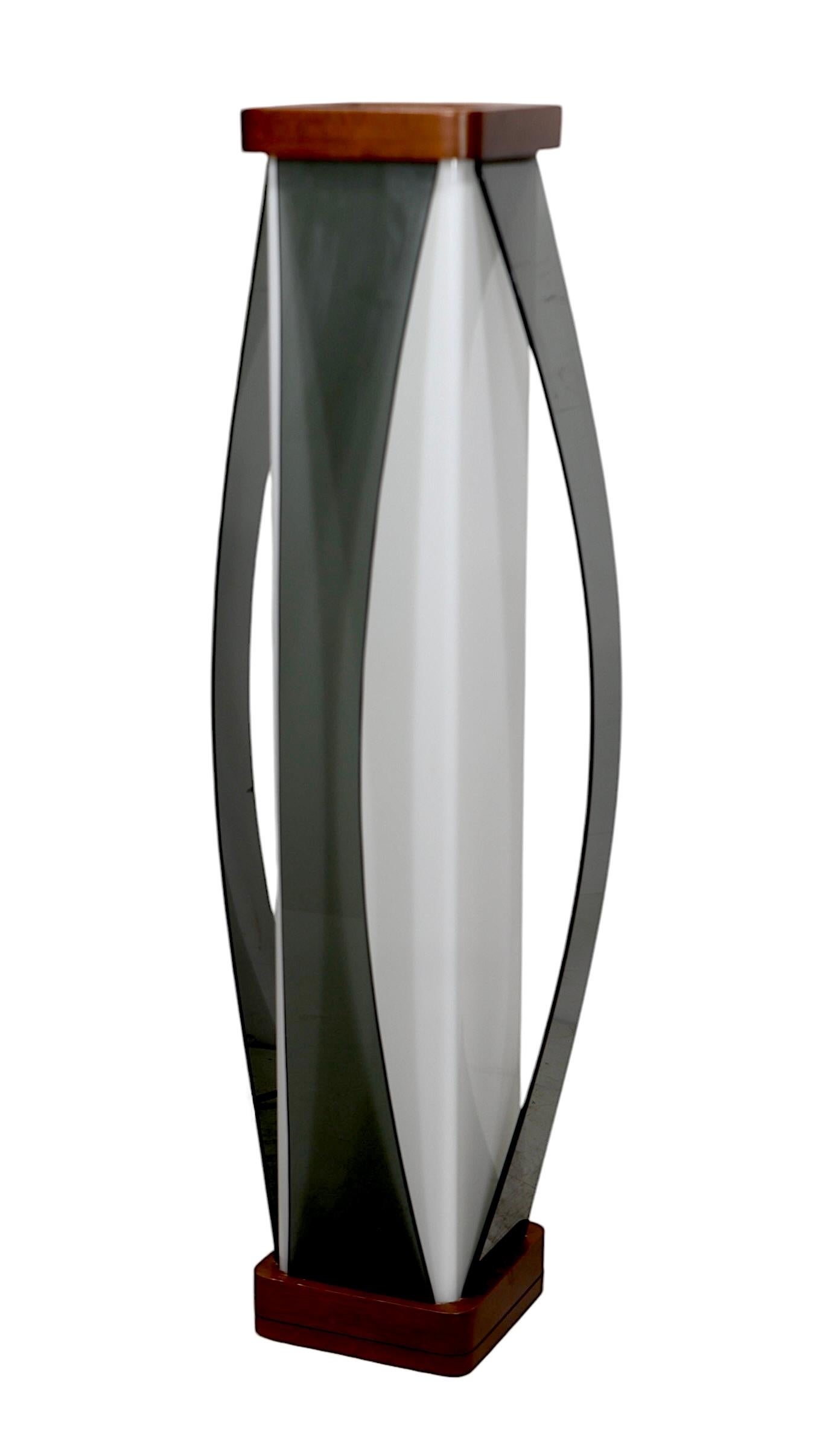 Mid Century Post  Moderne Tischleuchte in Tótem-Form von Adrian Pearsall für Modeline im Angebot 5