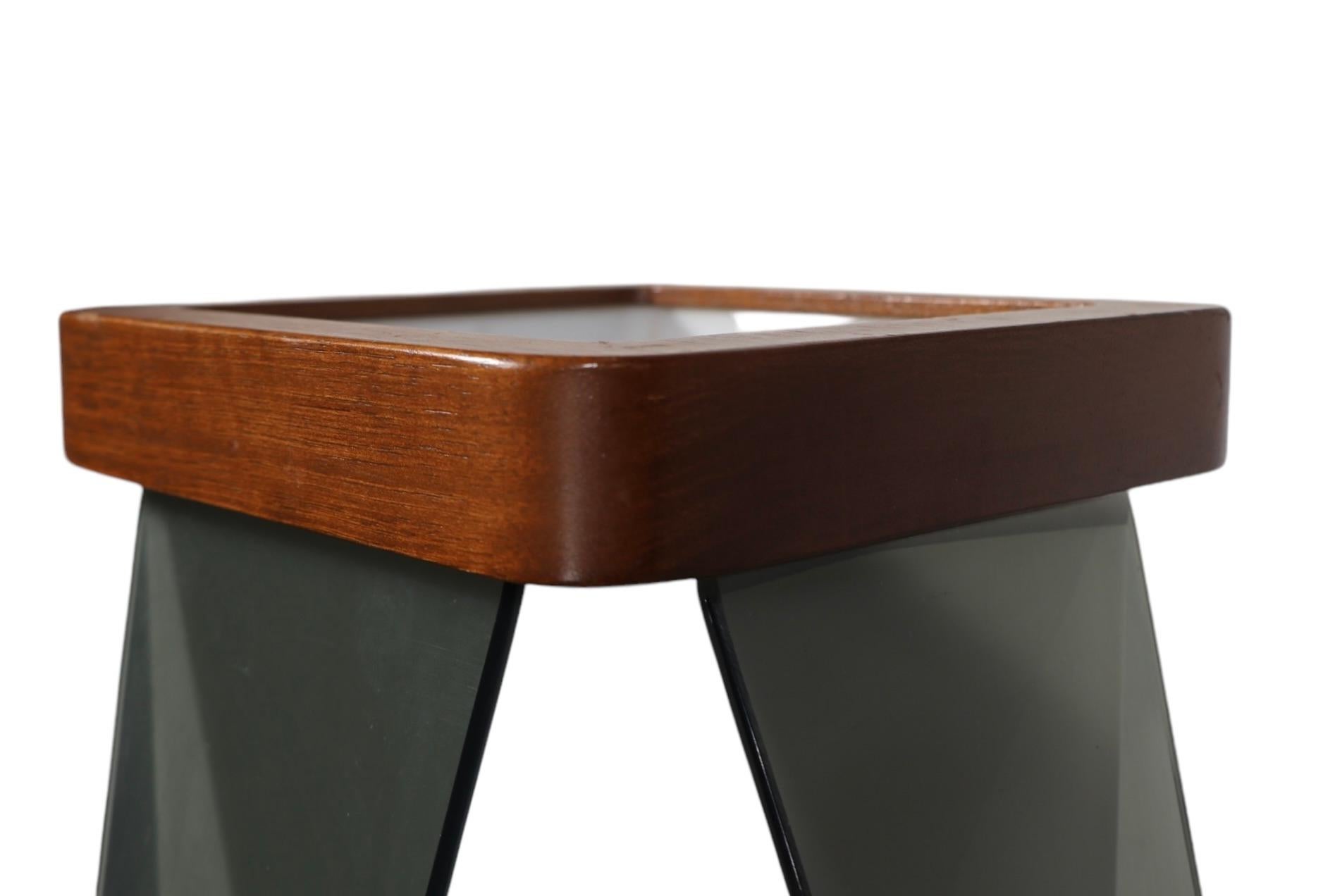Mid Century Post  Moderne Tischleuchte in Tótem-Form von Adrian Pearsall für Modeline im Angebot 12