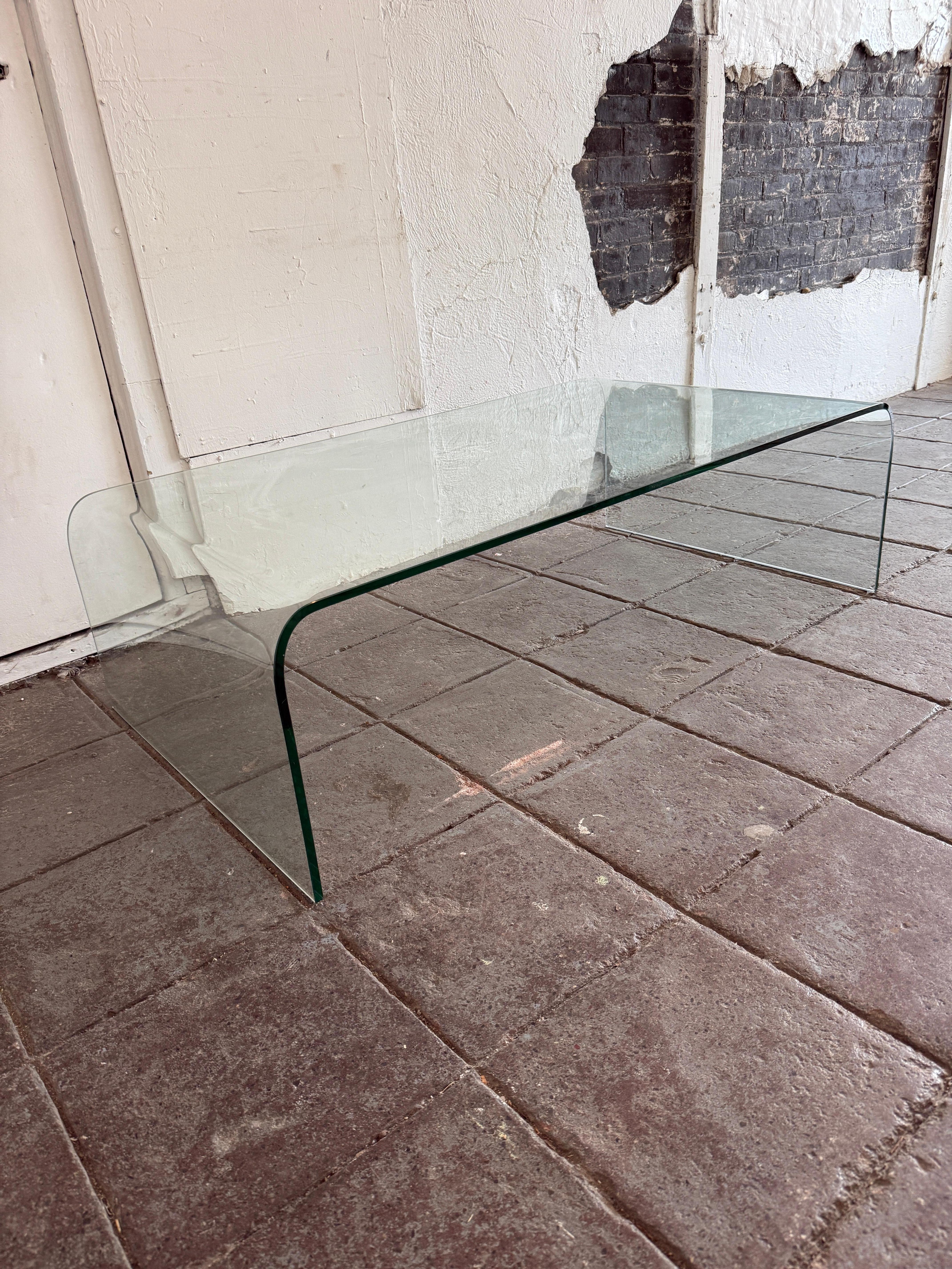 Late 20th Century Mid century Postmodern glass waterfall coffee table For Sale