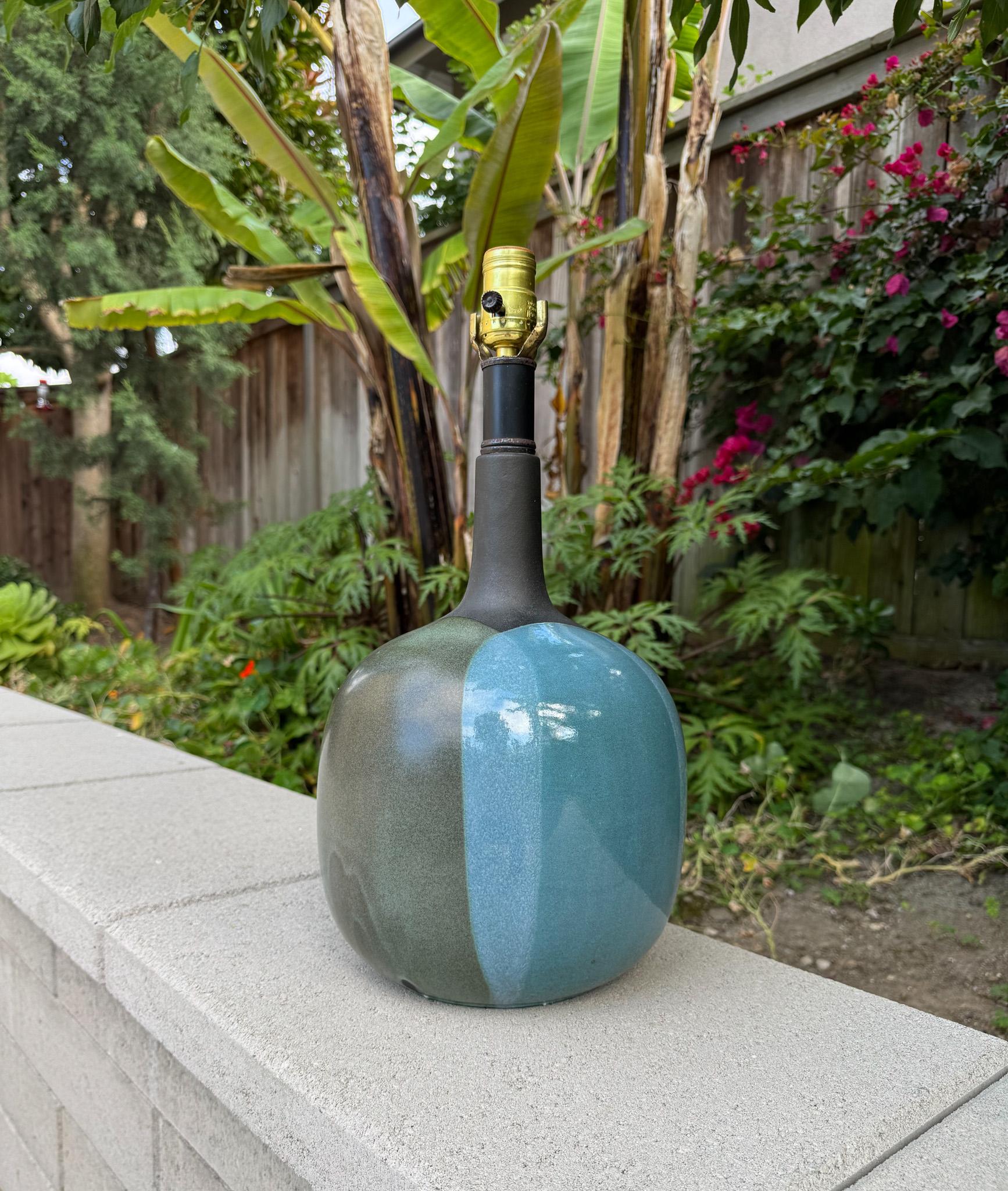 Mid Century Pottery Craft USA Flame Glaze Ceramic Lamp, c.1970.  

Measures: 17 1/8