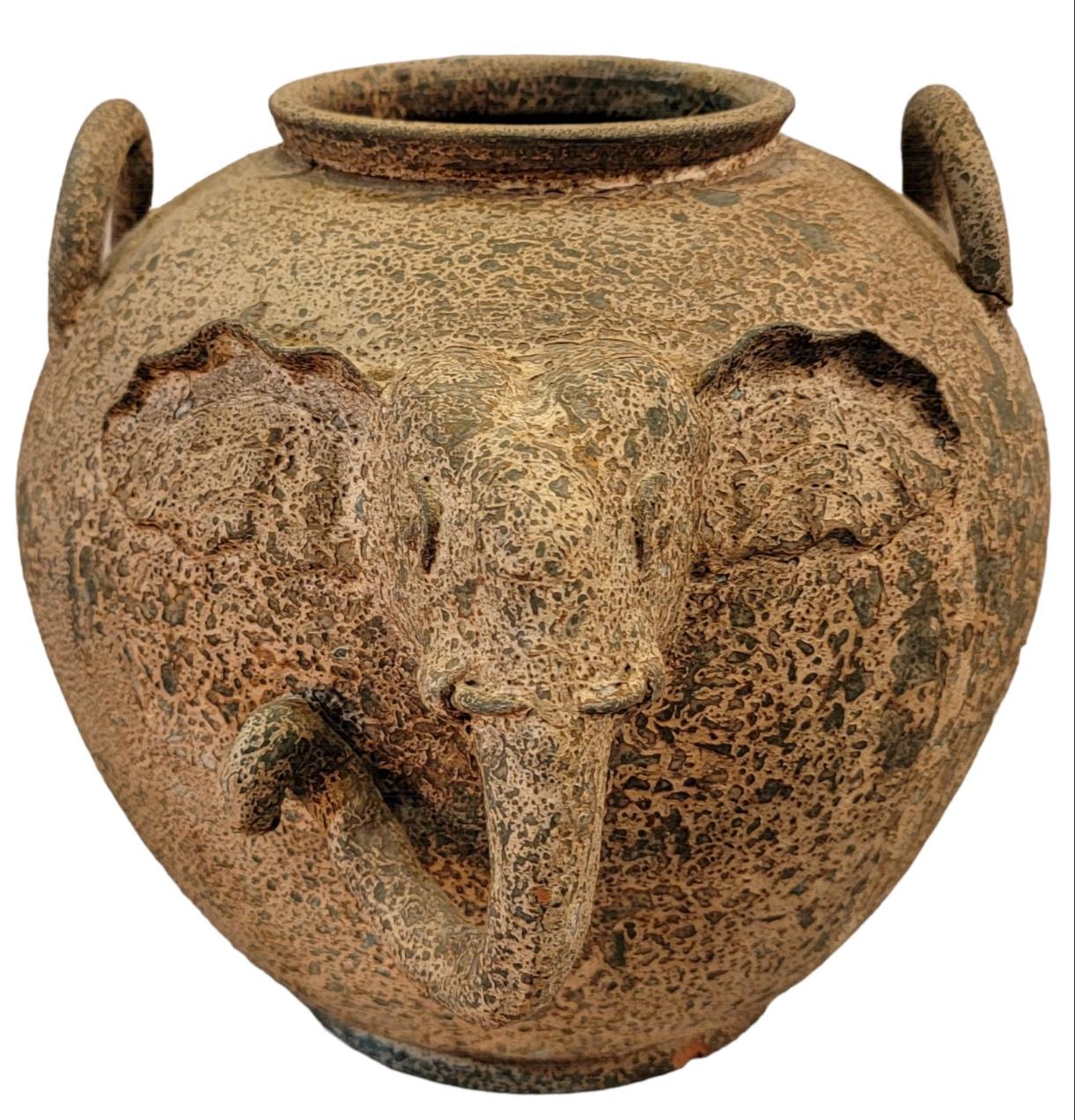 Mid century Pottery Elephant Vase In Good Condition In Pasadena, CA