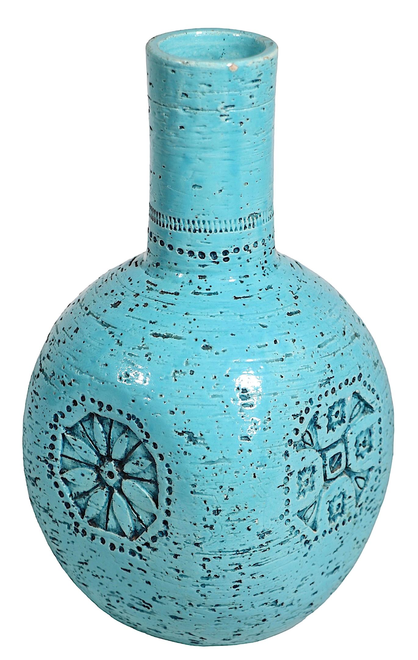  Vase en poterie du milieu du siècle  Importé par Raymor vers les années 1950 en vente 4
