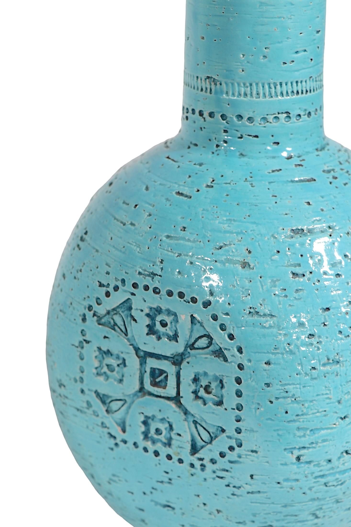  Keramikvase aus der Mitte des Jahrhunderts  Importiert von Raymor um 1950 im Angebot 7