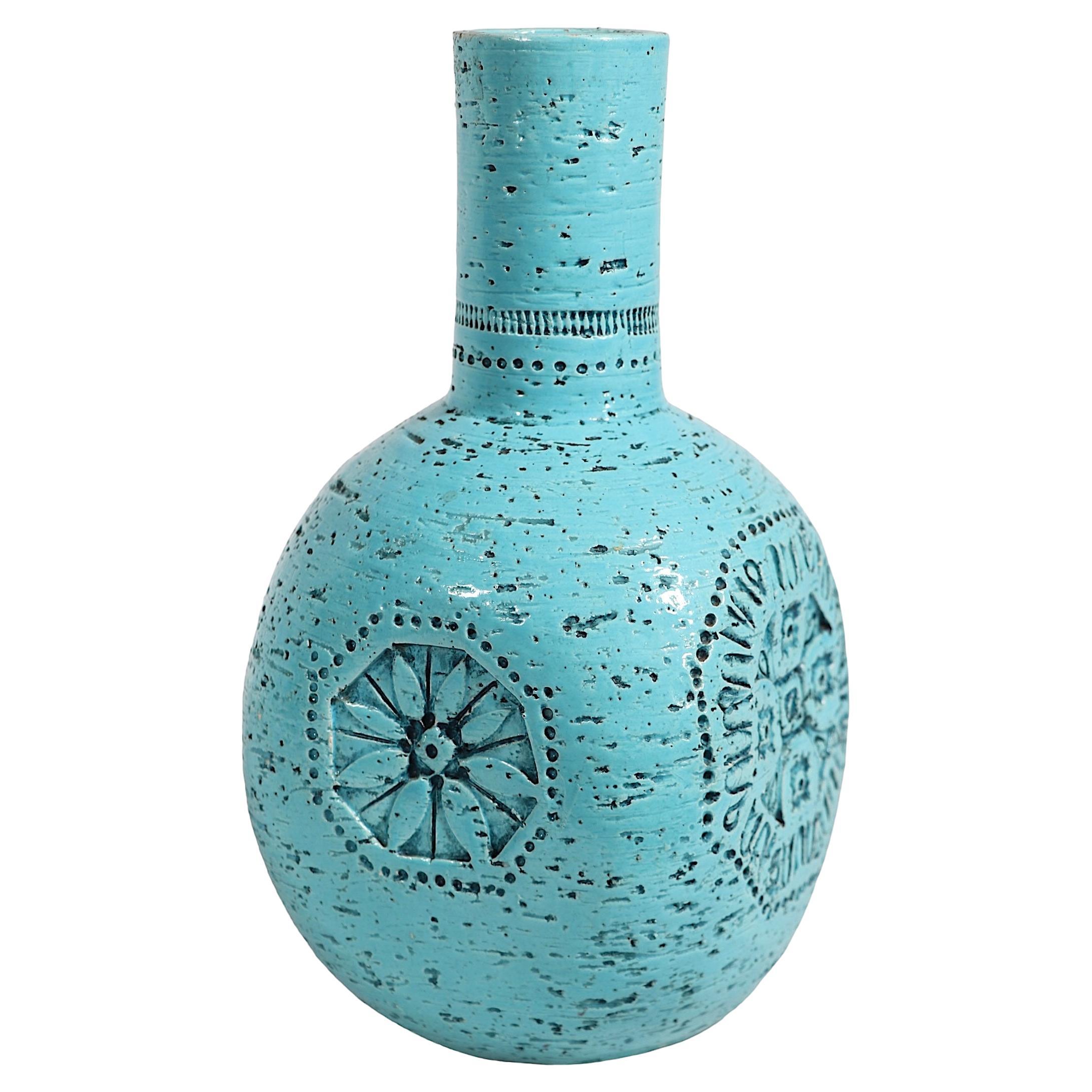  Vase en poterie du milieu du siècle  Importé par Raymor vers les années 1950