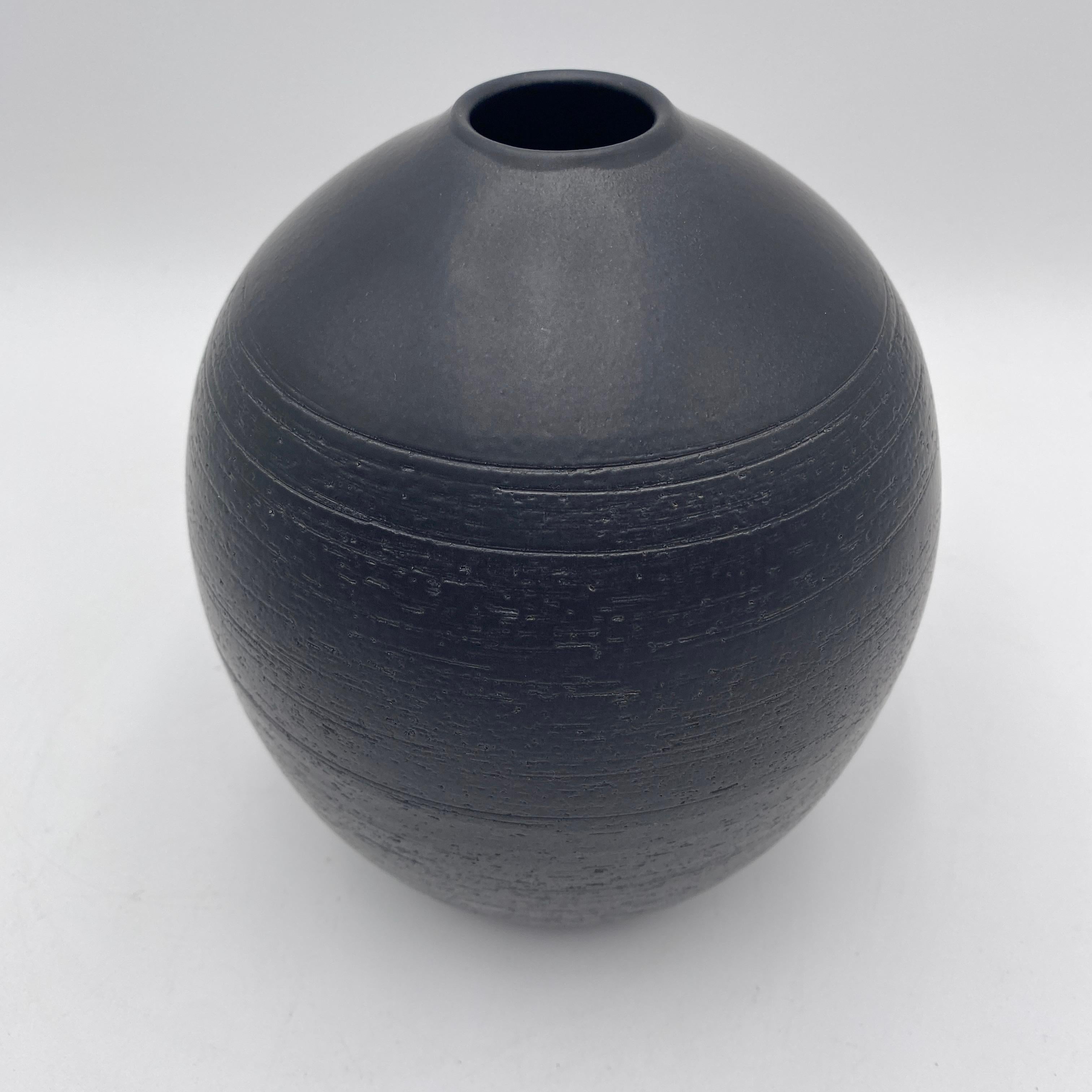 Mid Century Pottery Vase Signed 20th Century For Sale 5