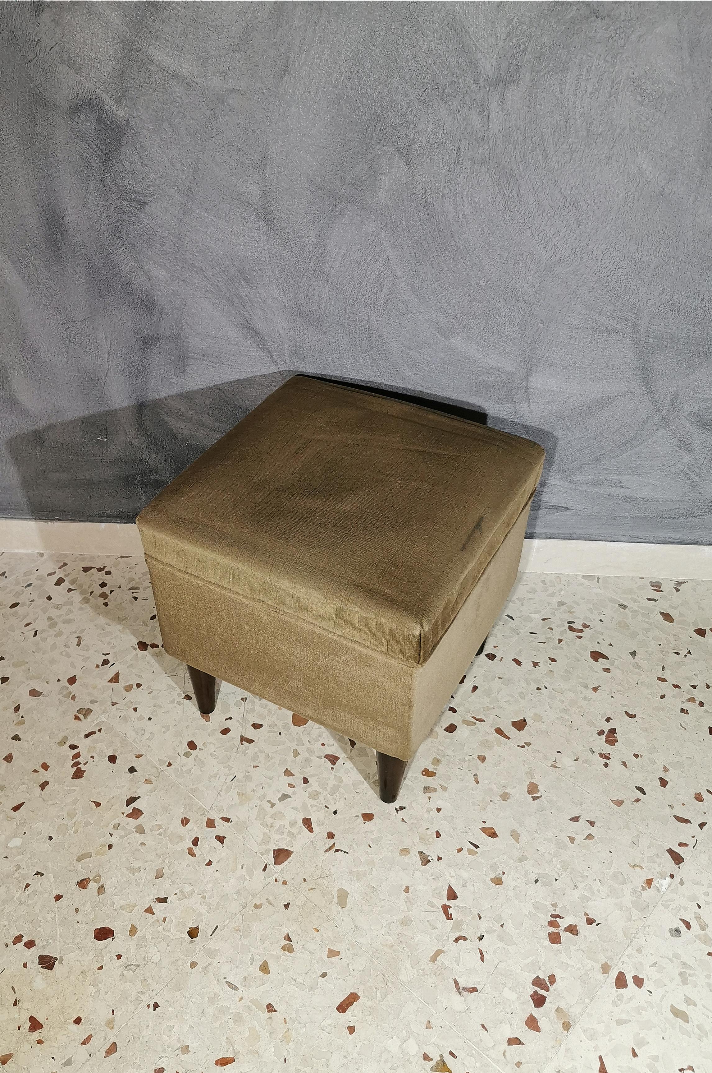 Mid Century Pouf Ottomans Footstools Smooth Velvet Wood Italian Design 1960s In Good Condition In Palermo, IT