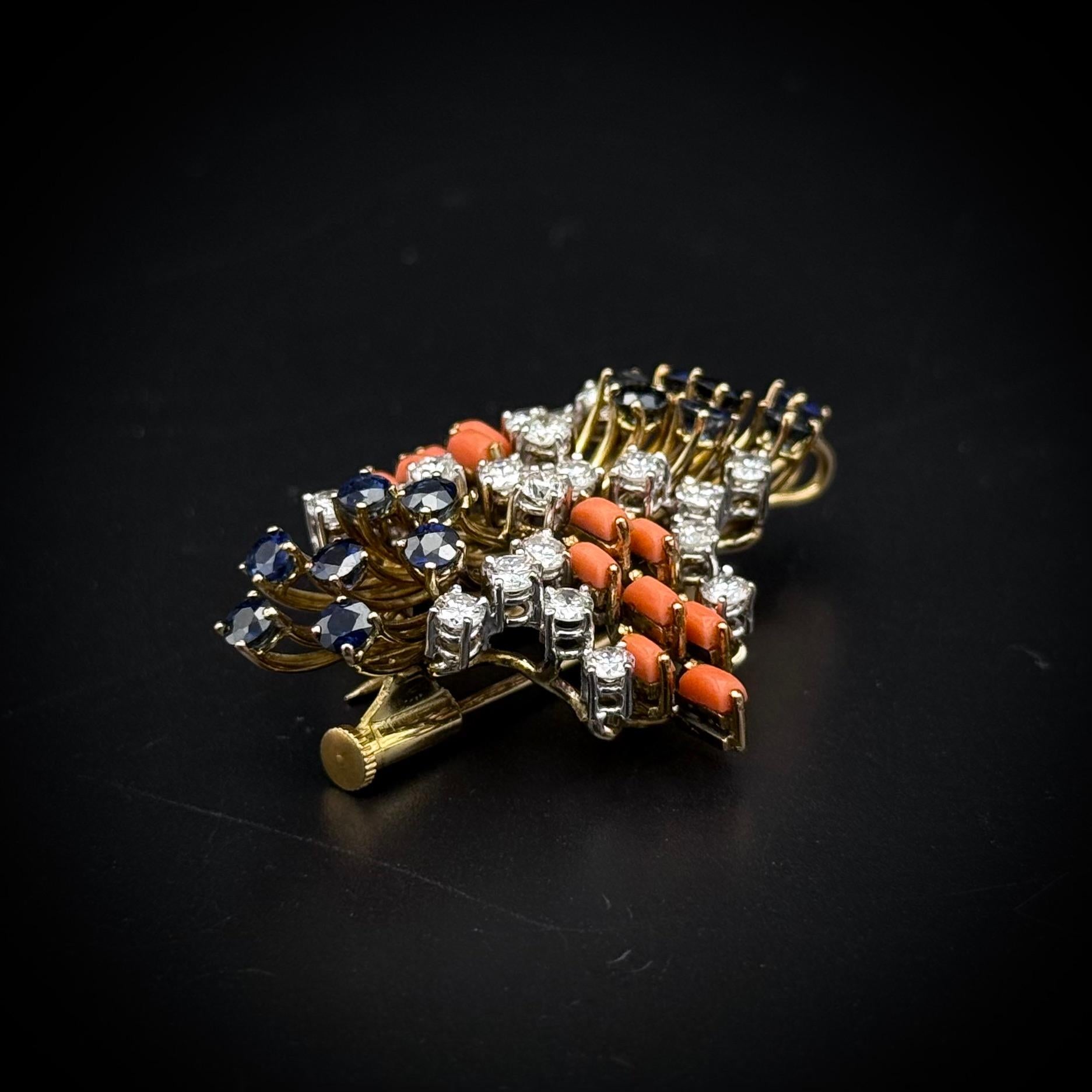 Mid-Century Precious Coral Sapphire Diamond Pendant/Brooch 18K Yellow Gold 1960s For Sale 10