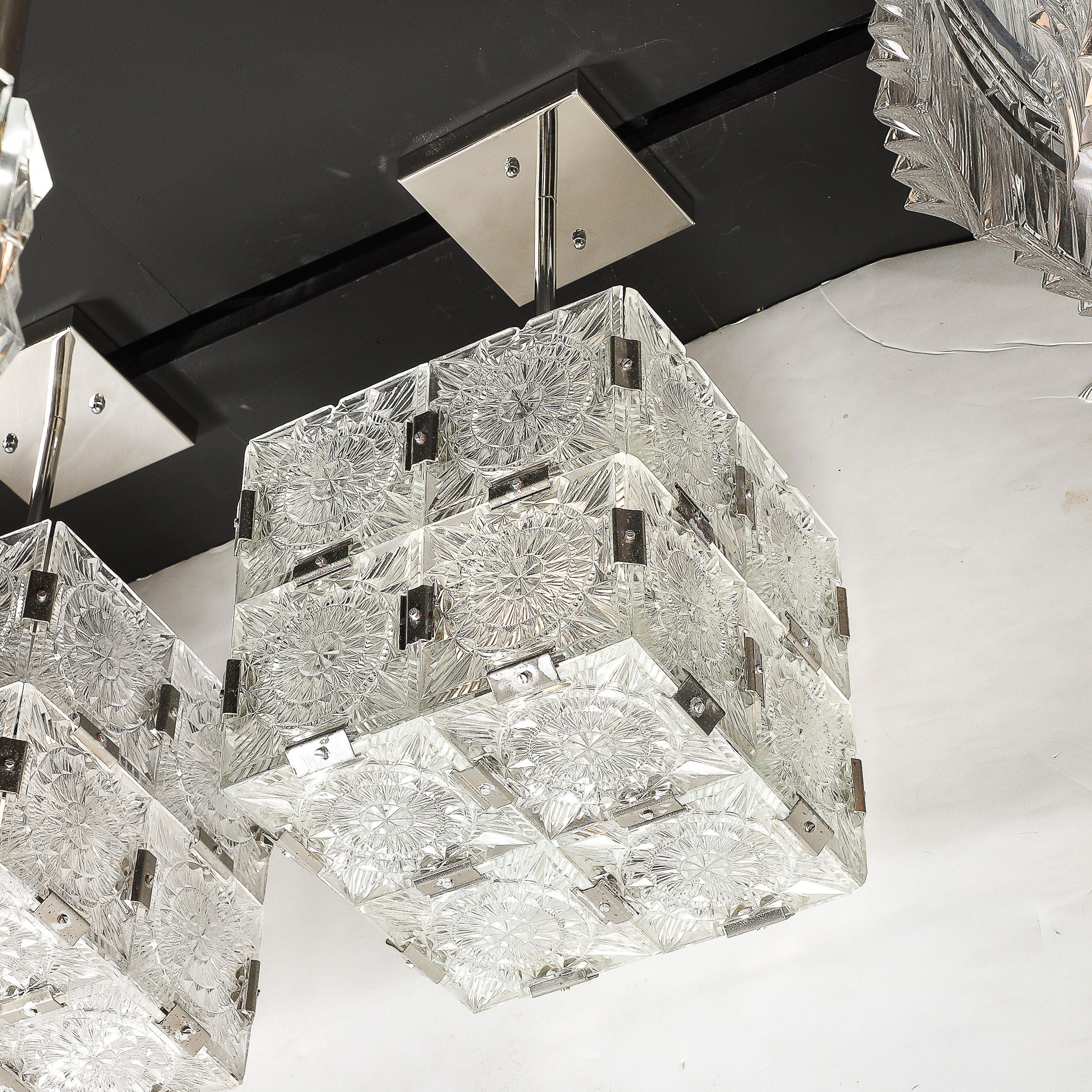 Lampadari a sospensione a forma di cubo in vetro pressato e nichel di metà secolo di Kinkedey In condizioni ottime in vendita a New York, NY