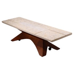 Table basse à plateau en travertin et base en Wood Probber du milieu du siècle dernier c 1950/60's