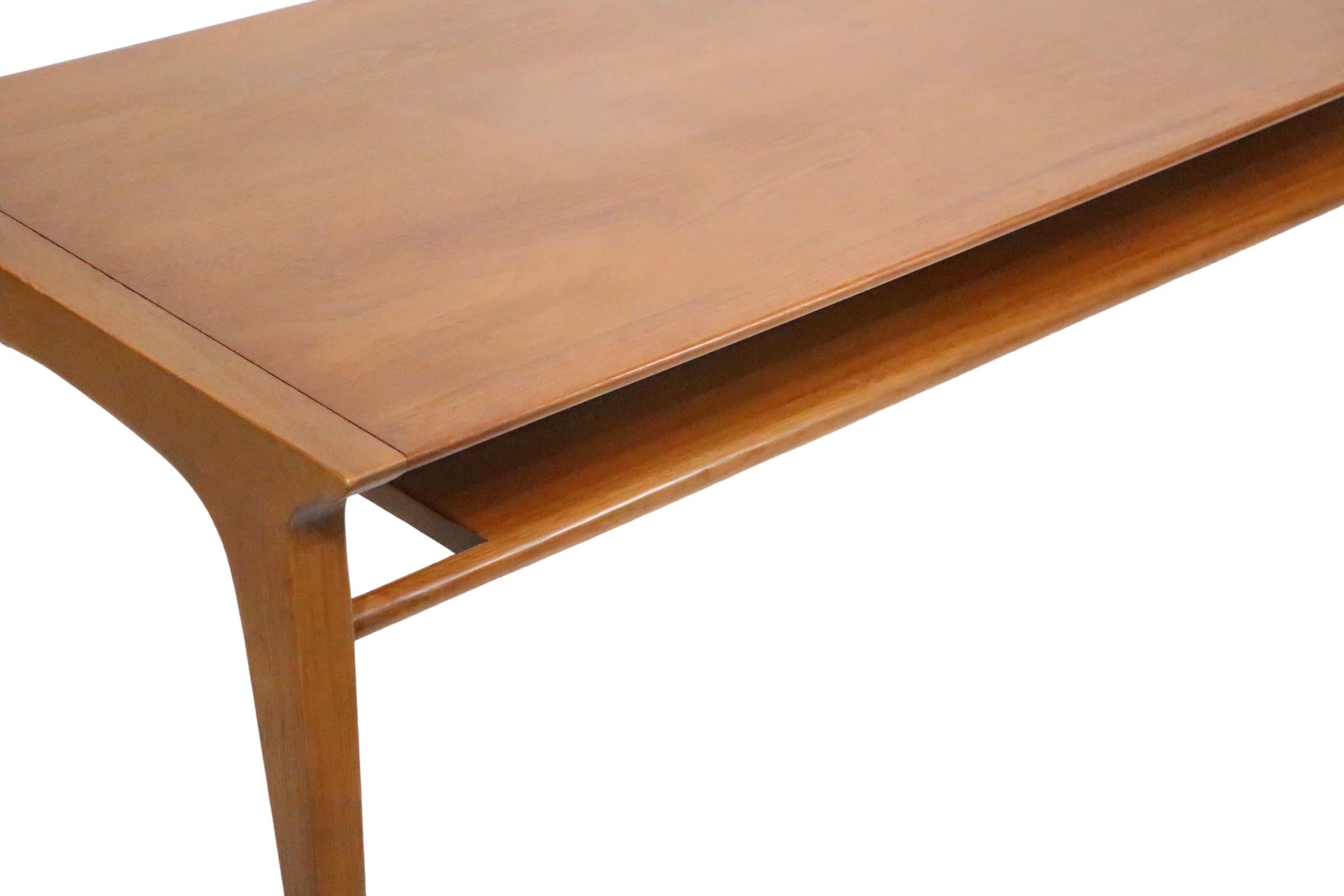 Mid Century  Profile Coffee Table by John Van Koert for Drexel c. 1960’s In Good Condition For Sale In New York, NY