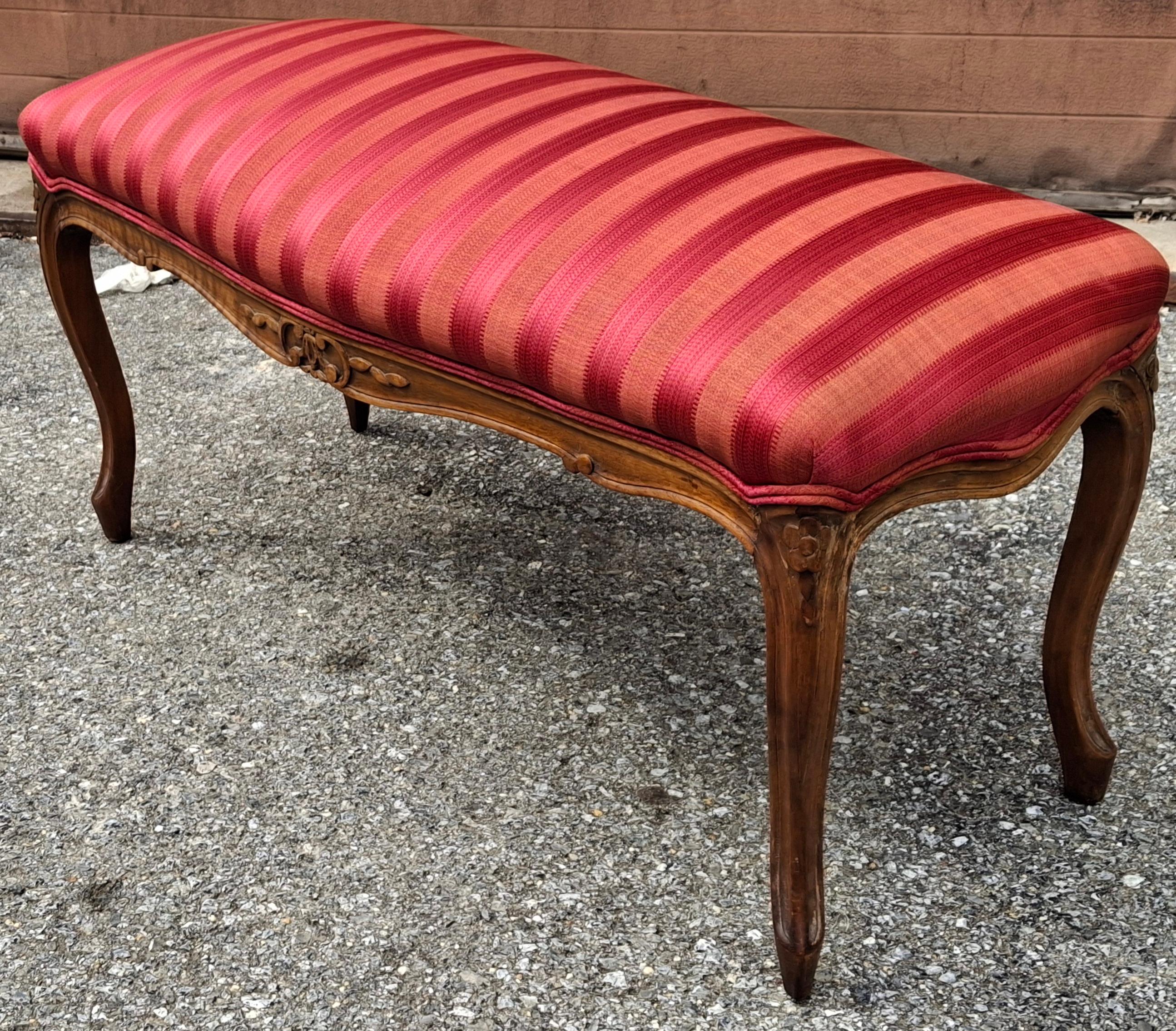 Mid Century Provincial Carved Walnut and Cranberry Stripe Upholstered Bench In Good Condition For Sale In Germantown, MD